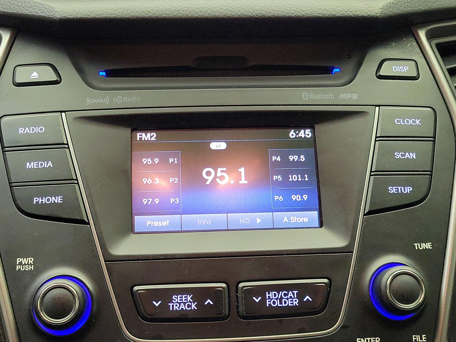 Thumbnail: 2014 Hyundai Santa Fe - 15