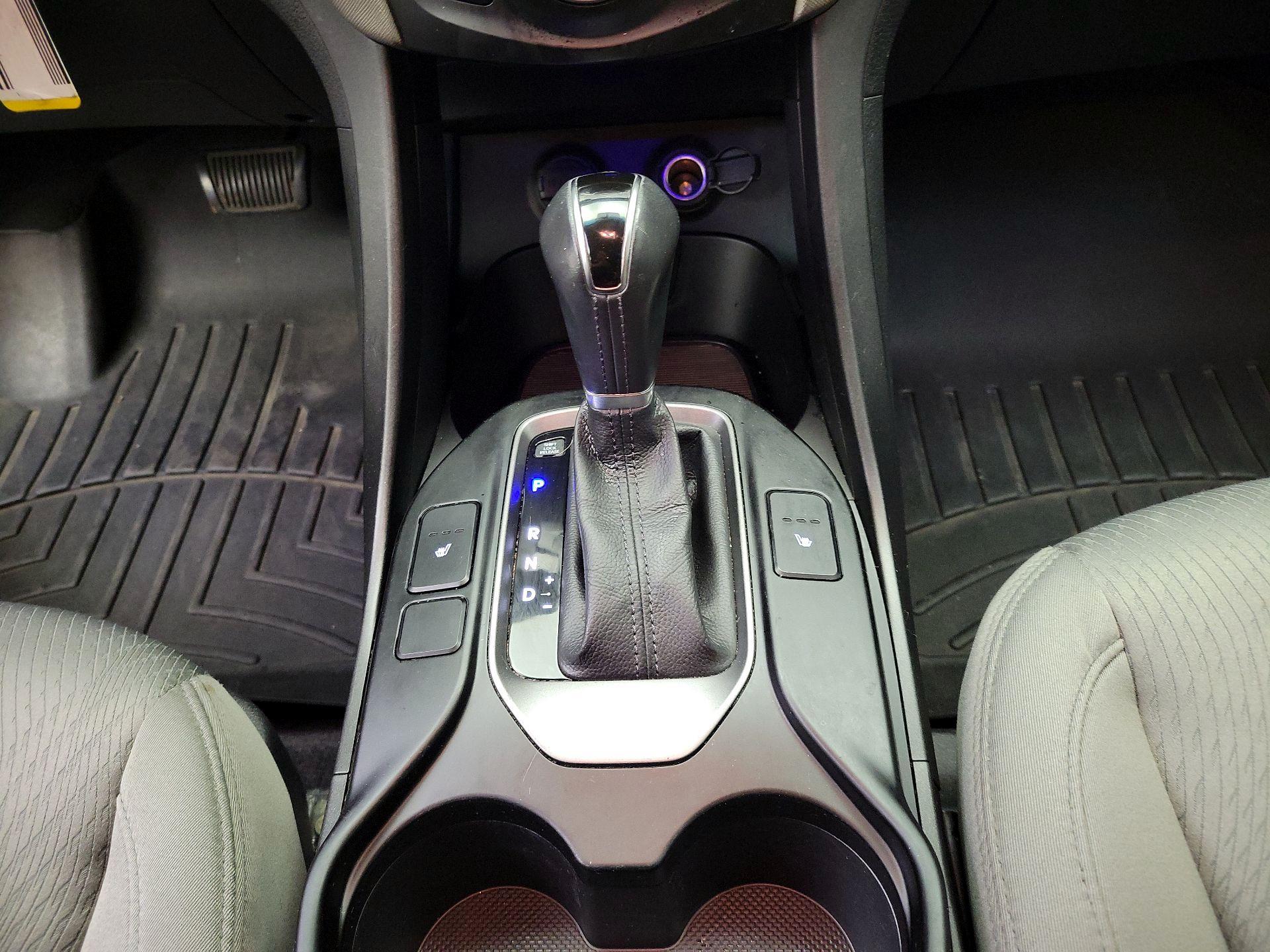 Thumbnail: 2014 Hyundai Santa Fe - 17