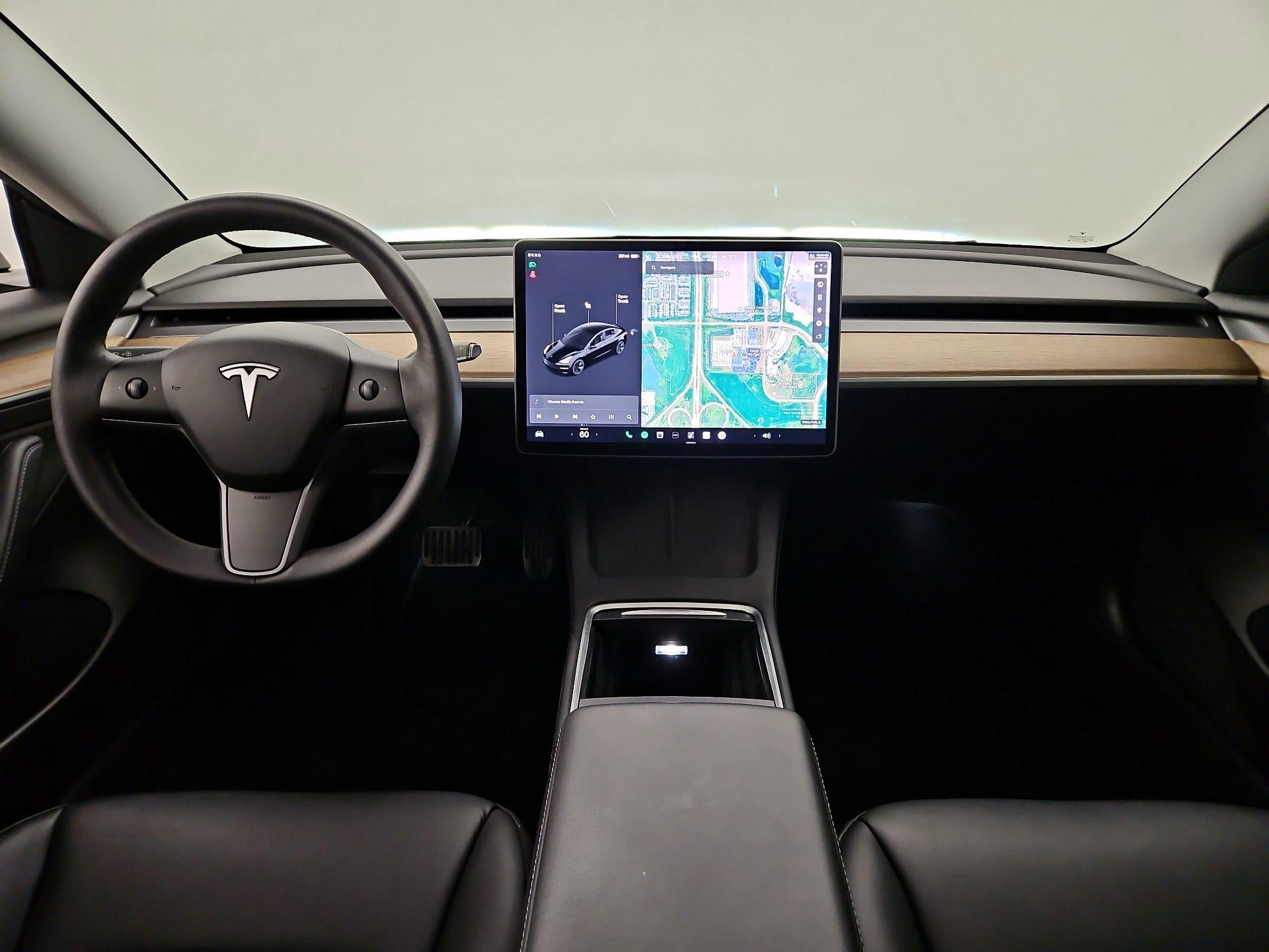 Thumbnail: 2021 Tesla Model 3 - 9