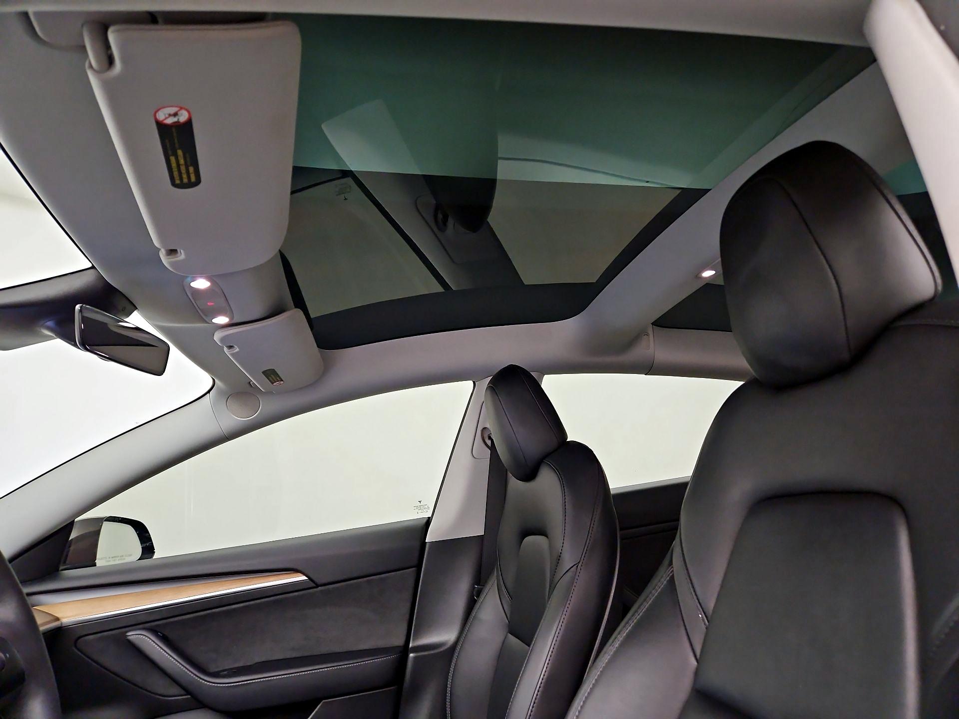 Thumbnail: 2021 Tesla Model 3 - 18