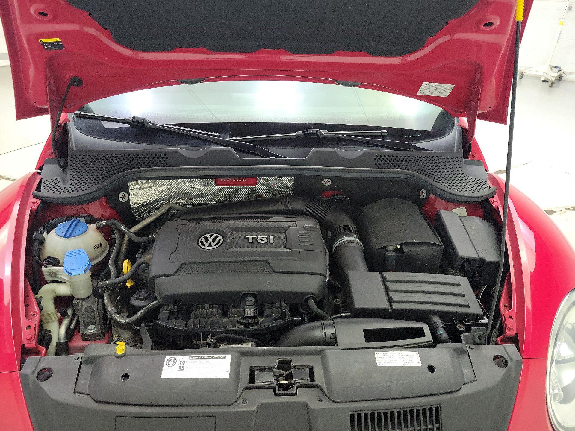 Thumbnail: 2016 Volkswagen Beetle - 19
