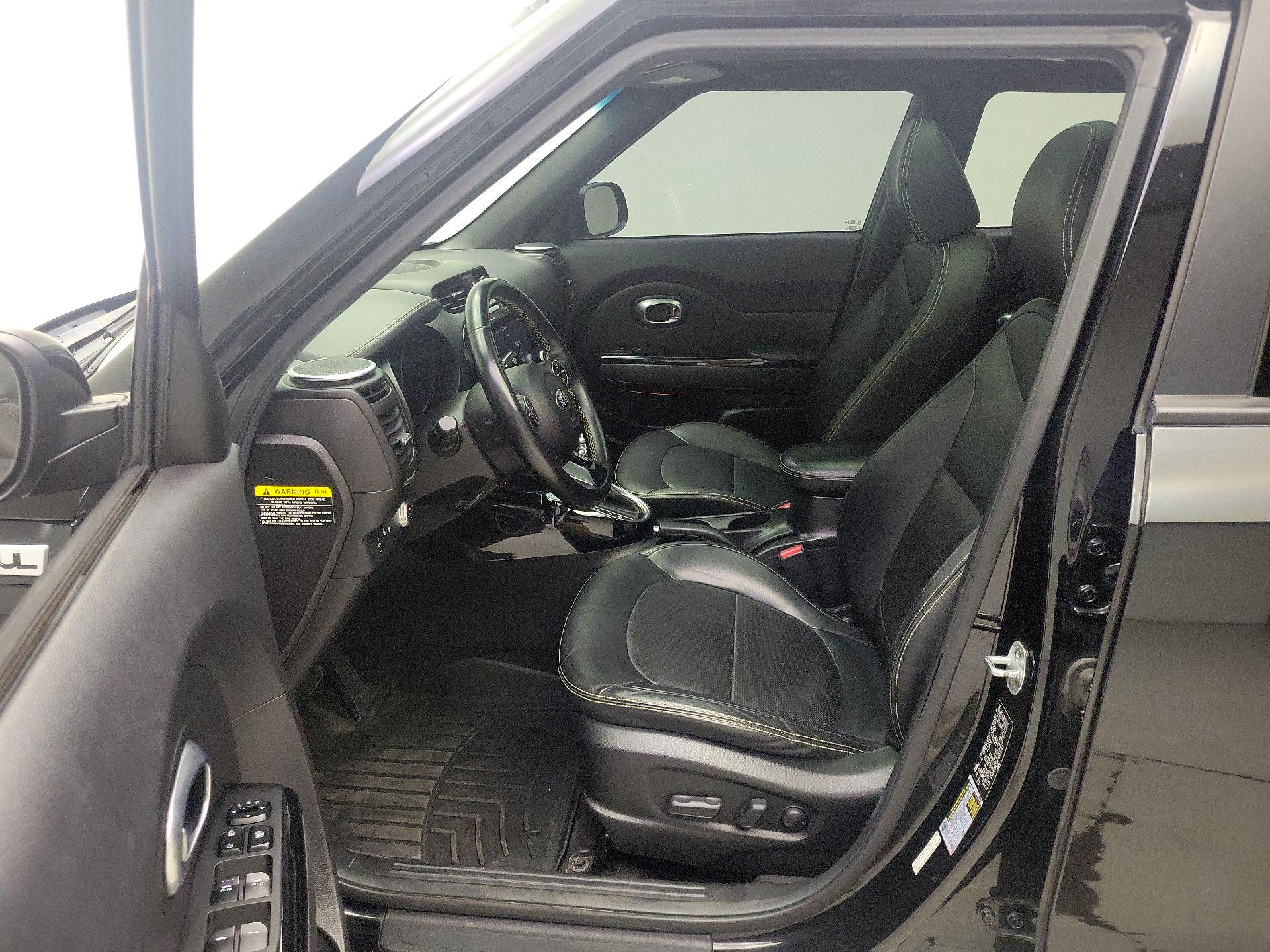 Thumbnail: 2015 Kia Soul - 11