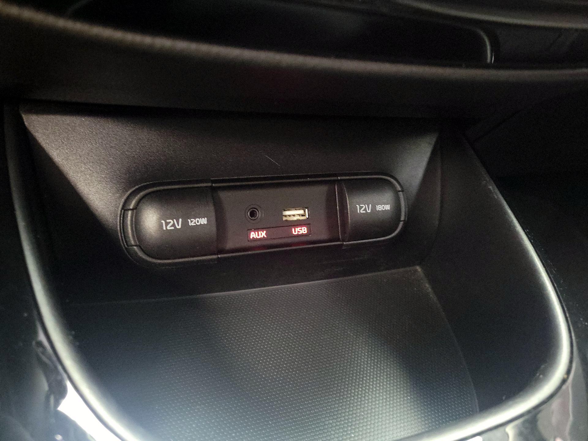 Thumbnail: 2015 Kia Soul - 18