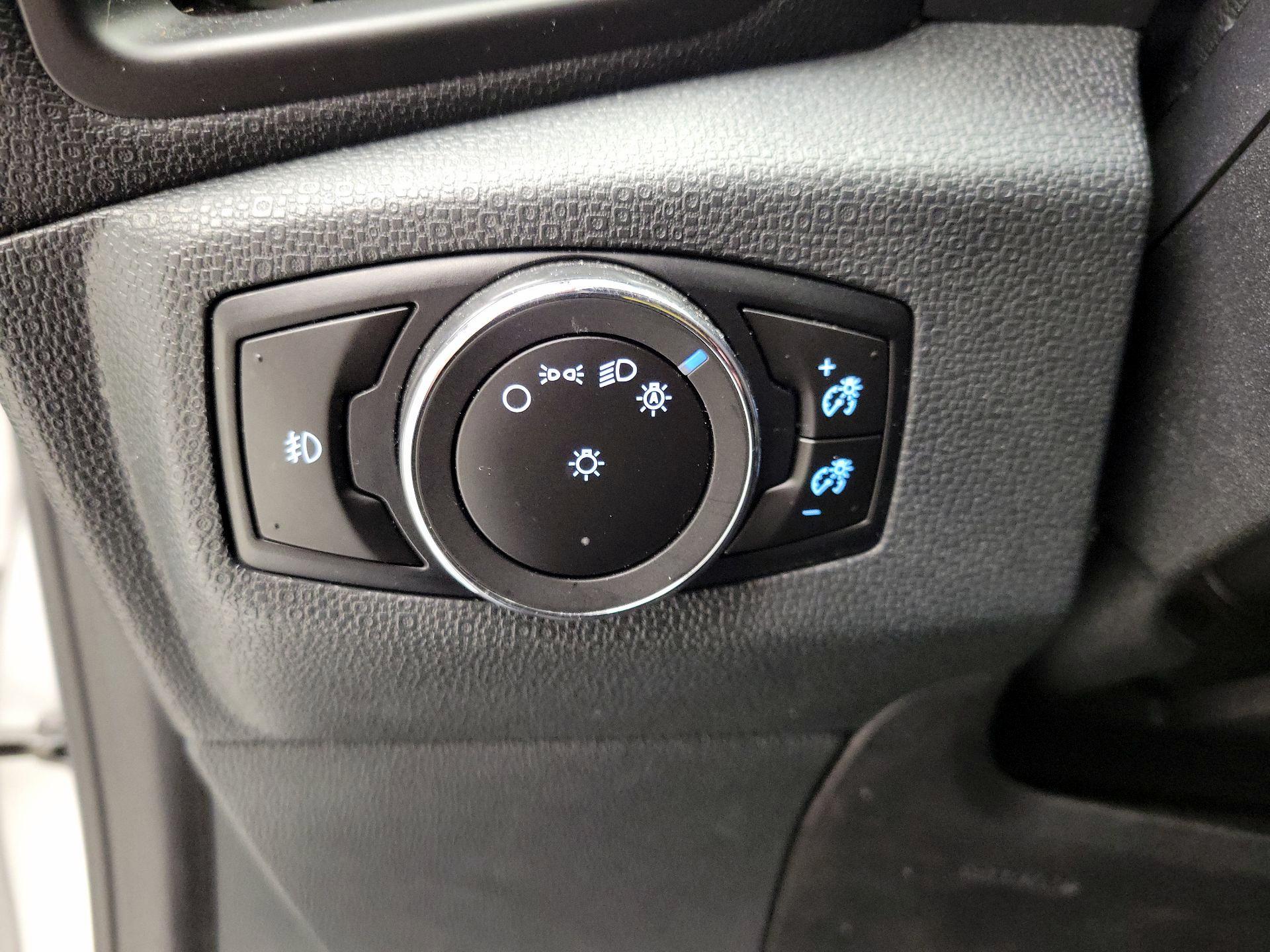 Thumbnail: 2019 Ford EcoSport - 13