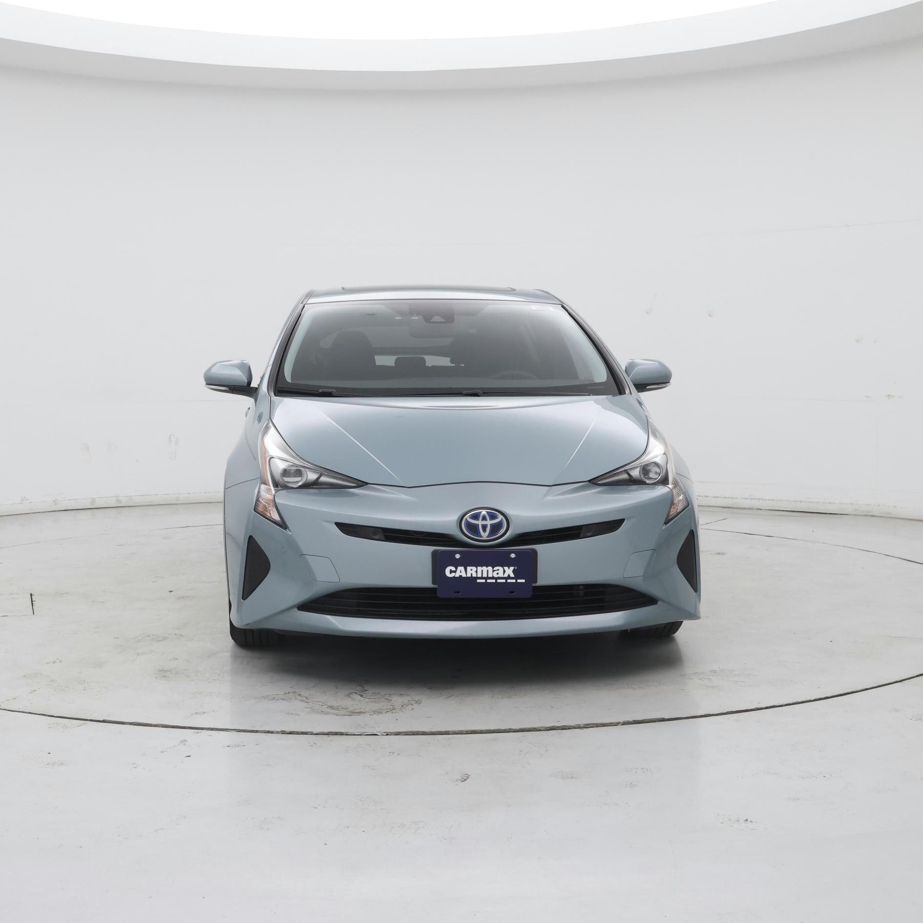 Thumbnail: 2017 Toyota Prius - 5