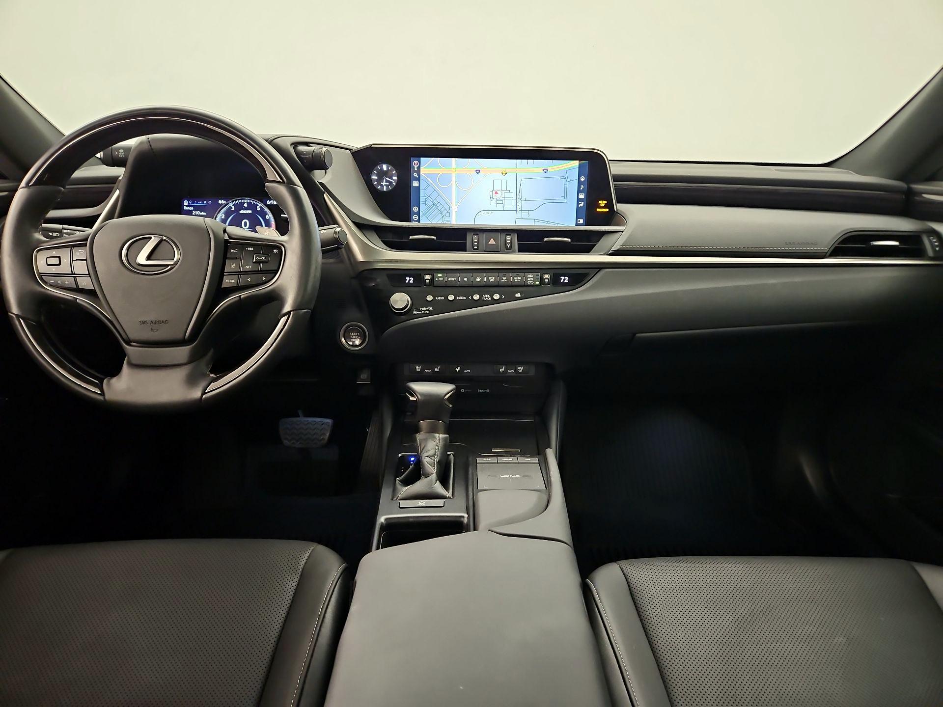 Thumbnail: 2021 Lexus ES - 9