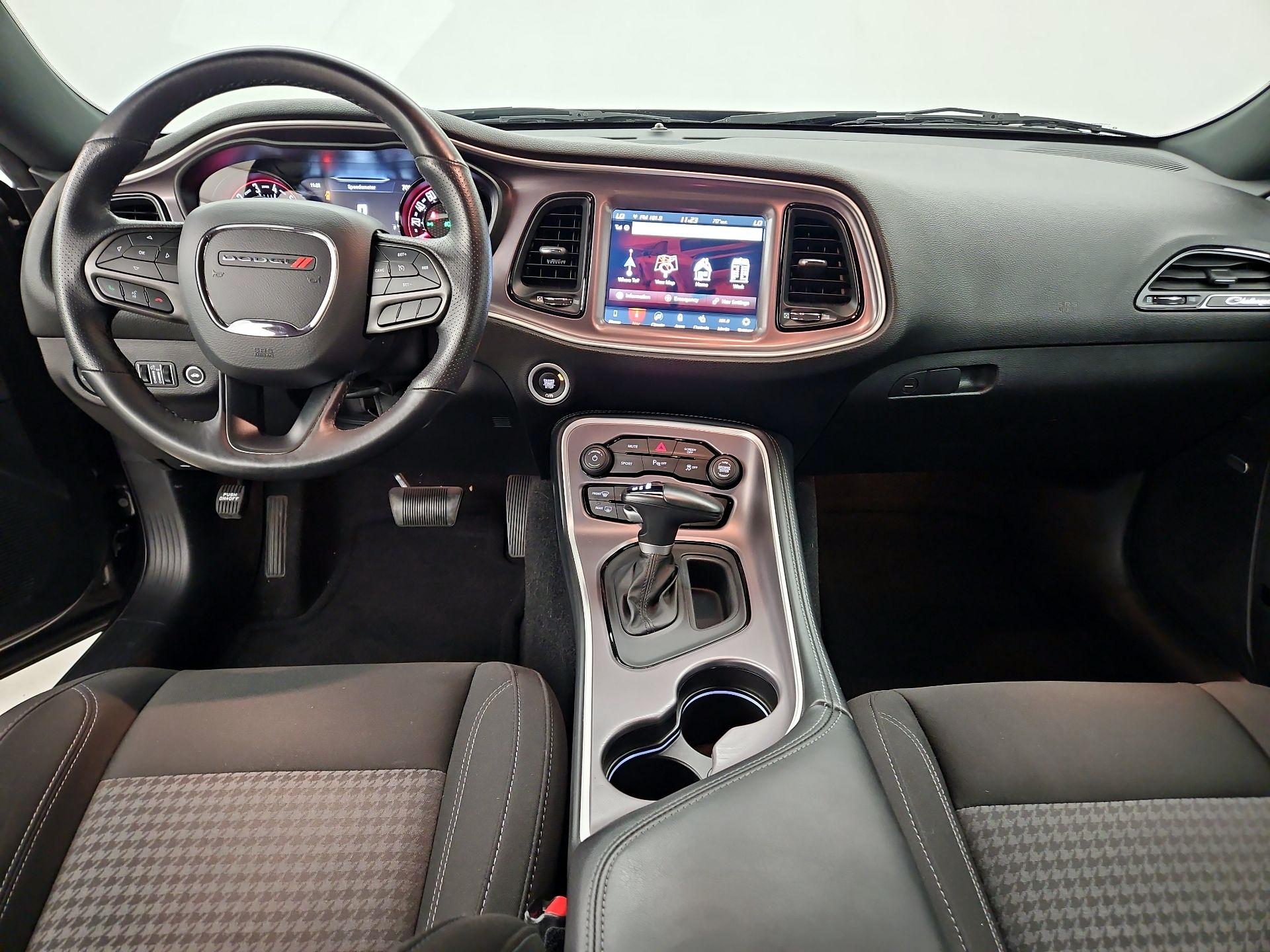 Thumbnail: 2022 Dodge Challenger - 9
