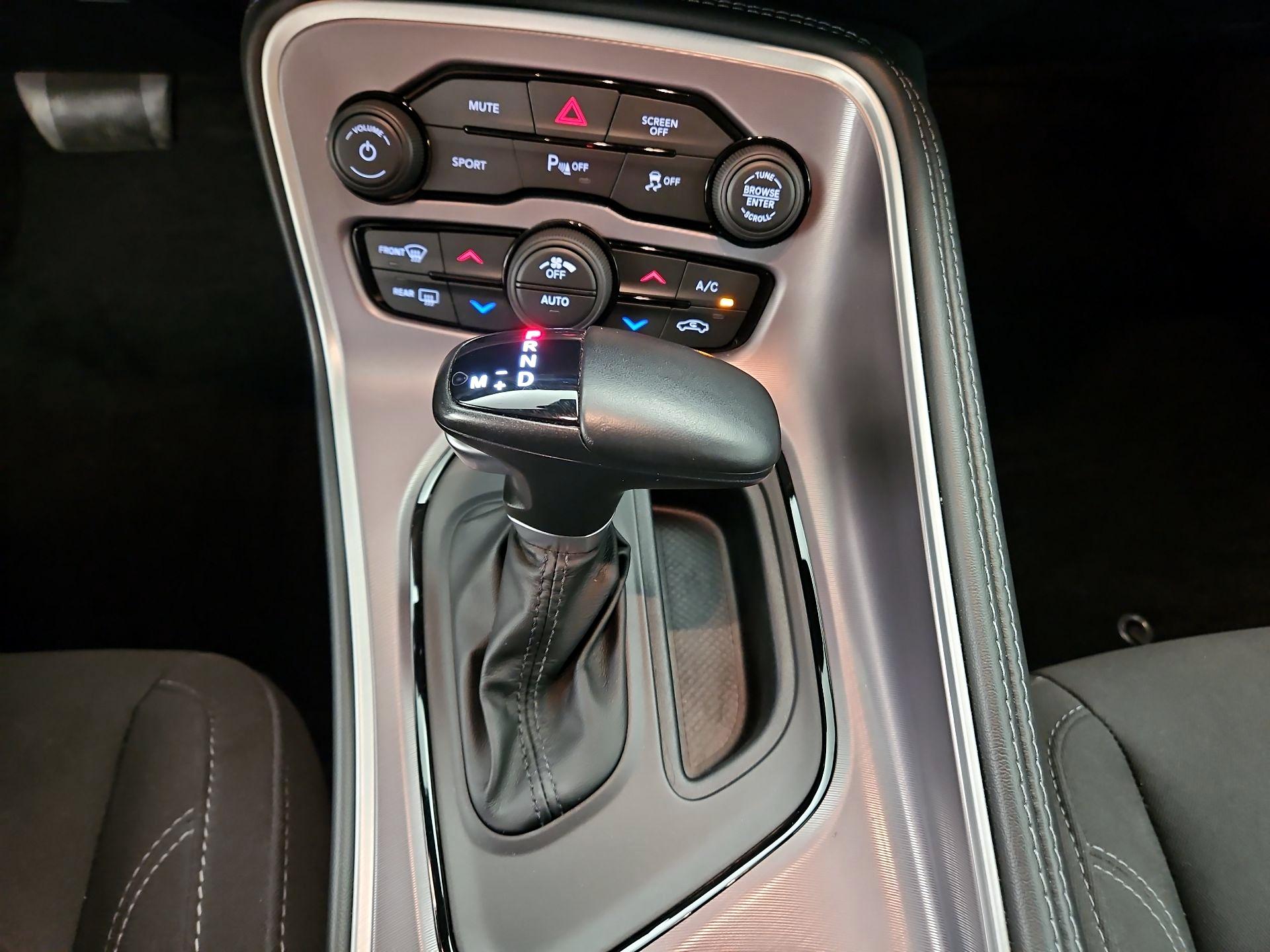 Thumbnail: 2022 Dodge Challenger - 18