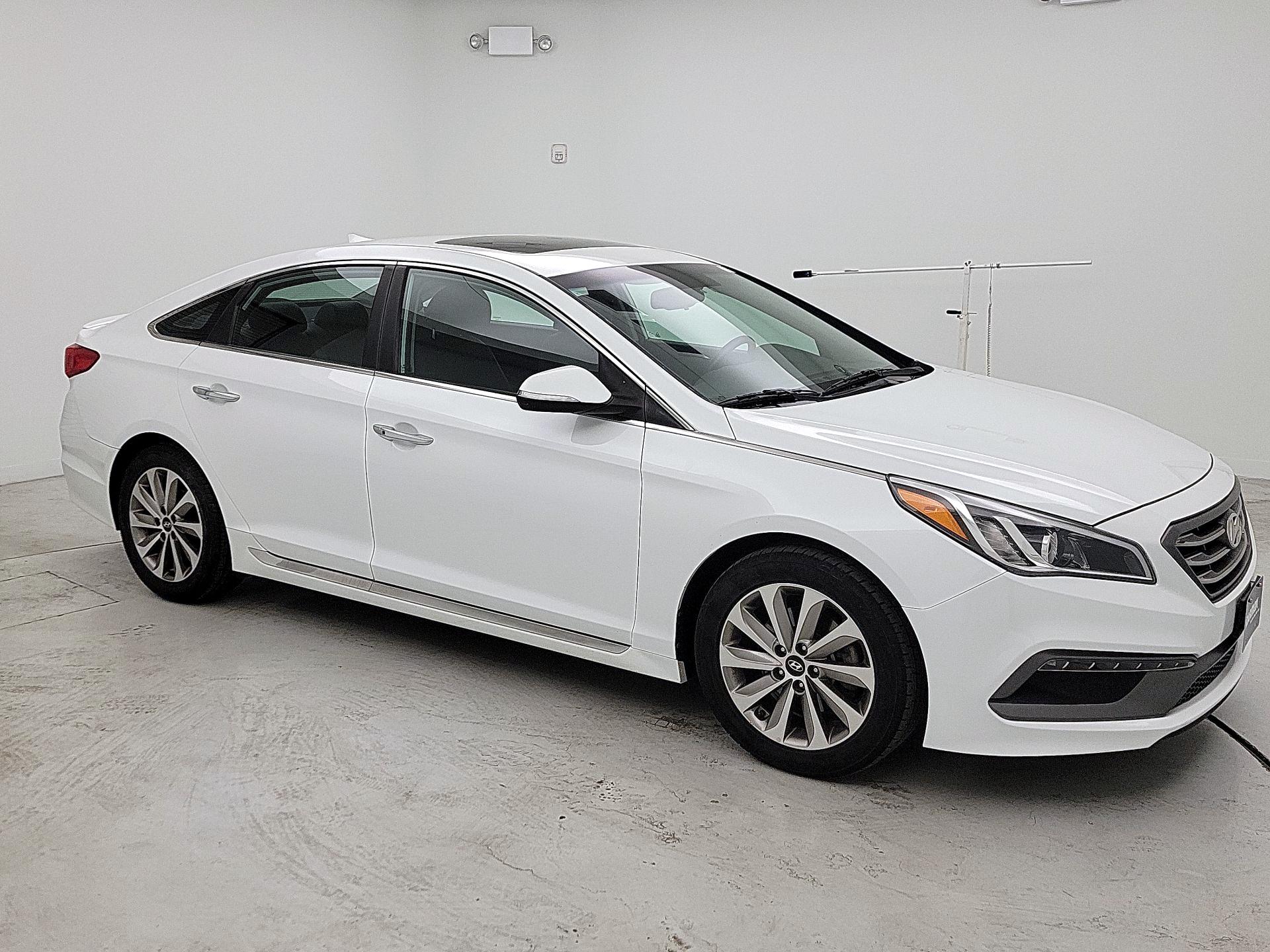 Thumbnail: 2017 Hyundai Sonata - 1