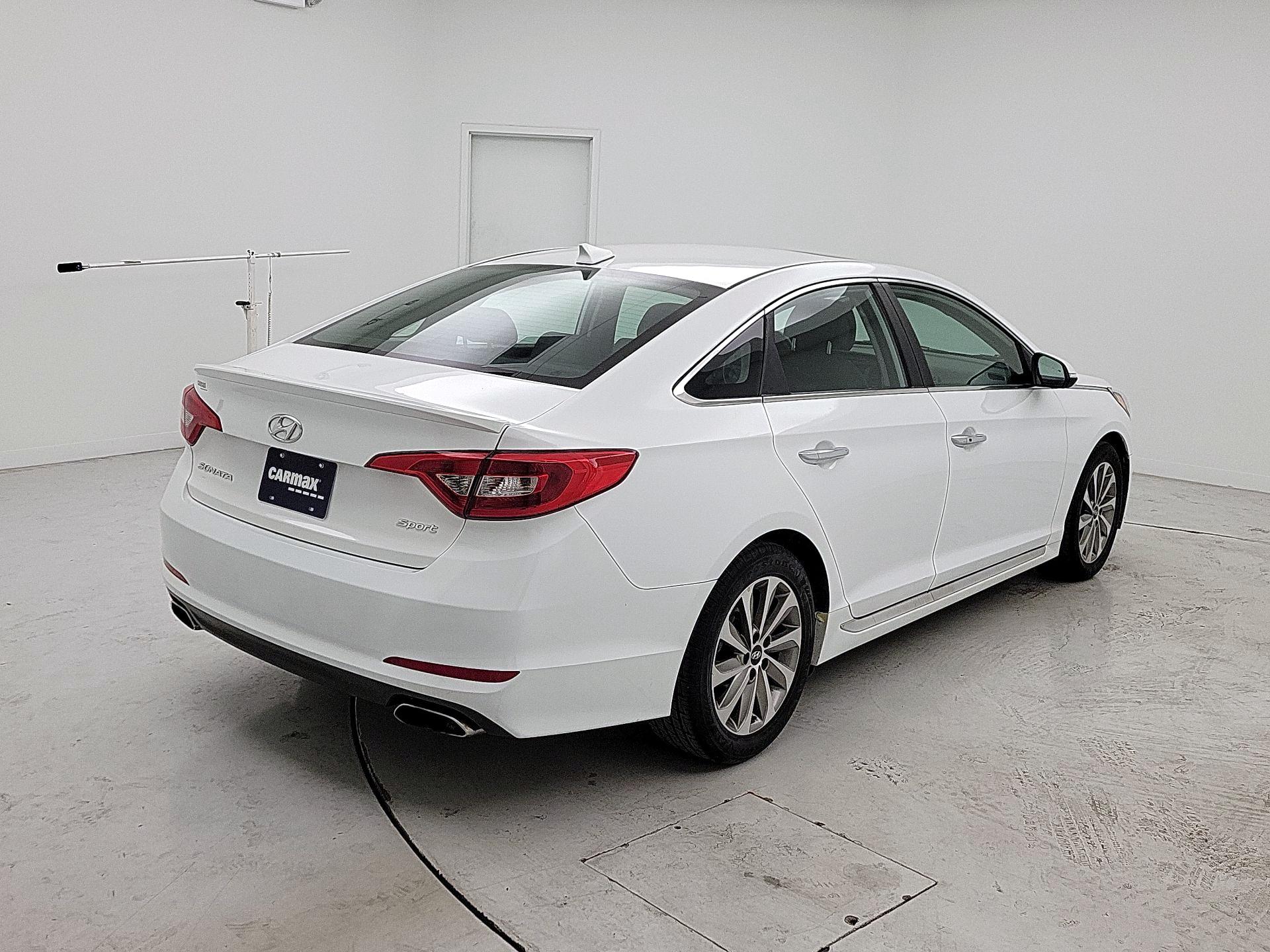 Thumbnail: 2017 Hyundai Sonata - 5
