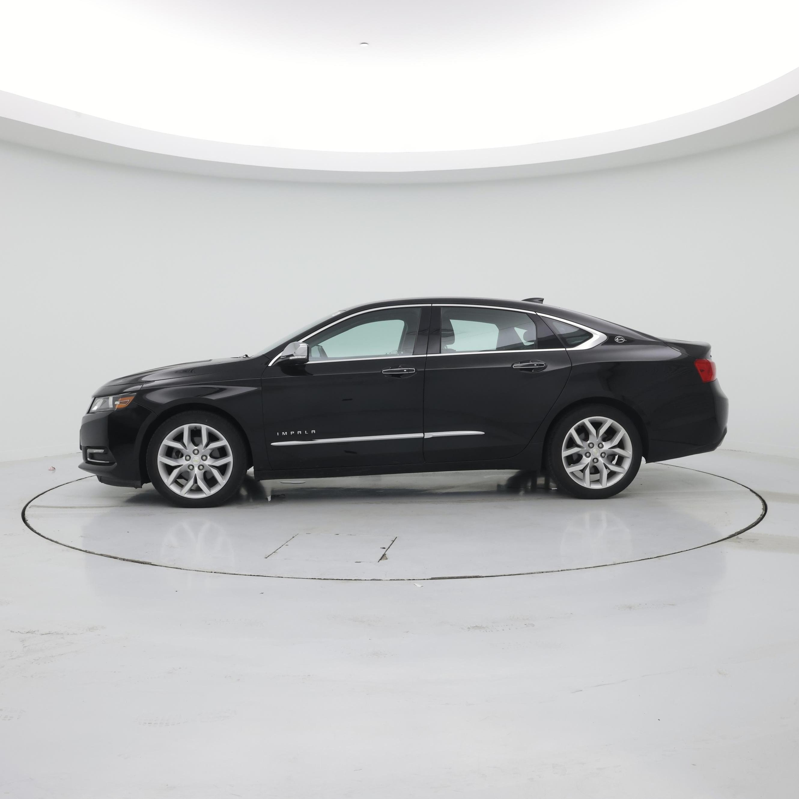 Thumbnail: 2019 Chevrolet Impala - 3