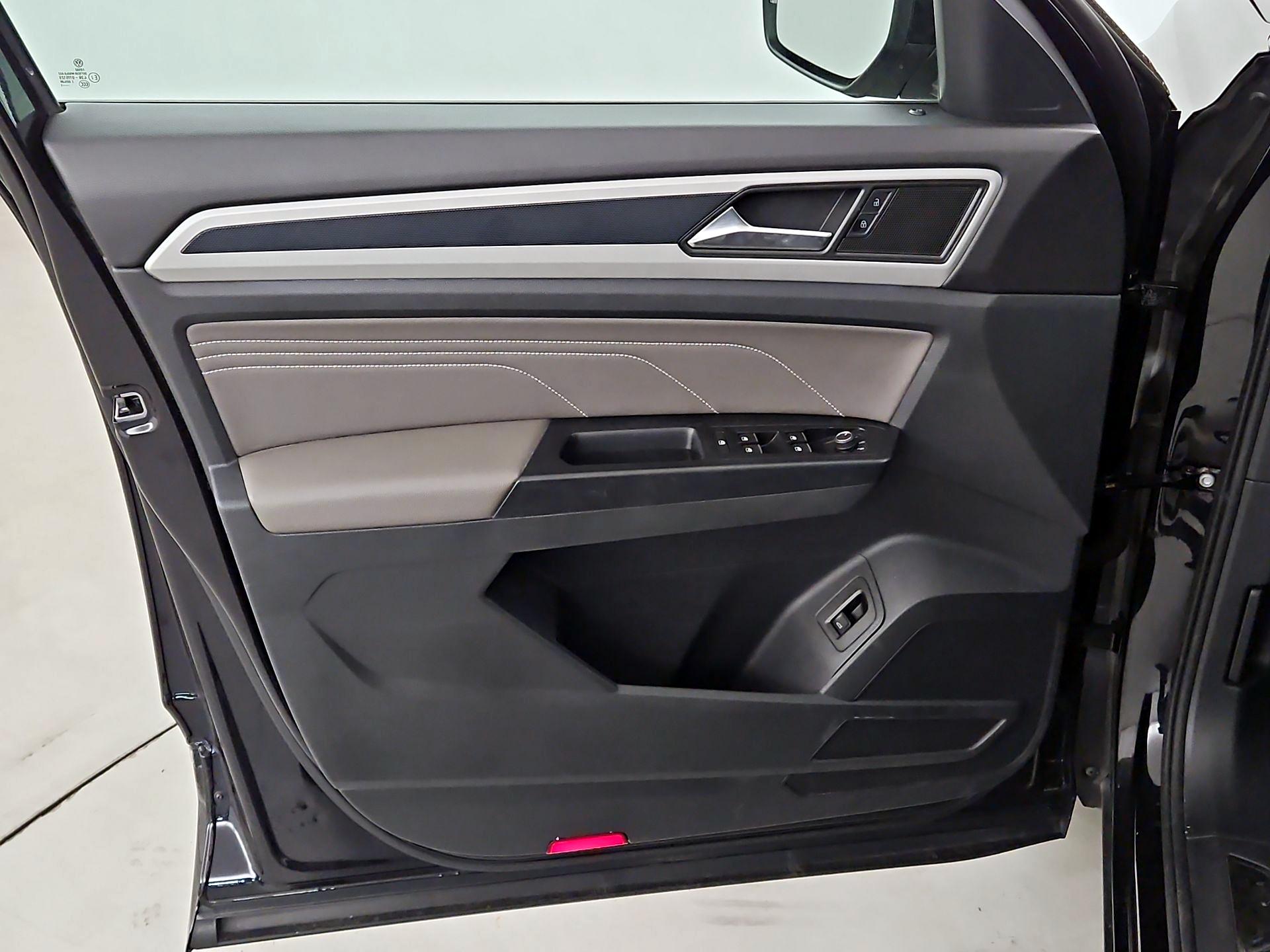 Thumbnail: 2021 Volkswagen Atlas - 12