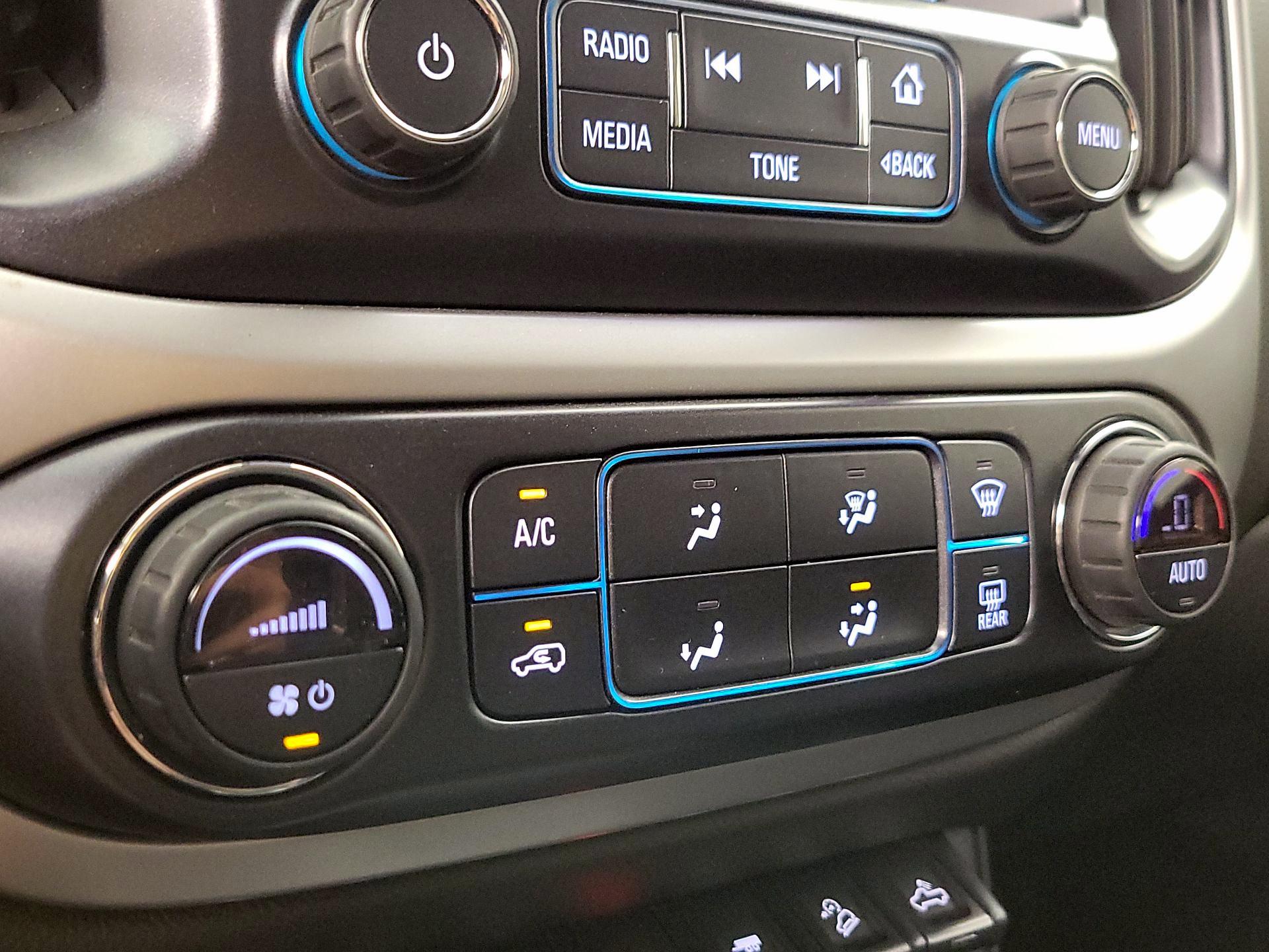 Thumbnail: 2018 Chevrolet Colorado - 16