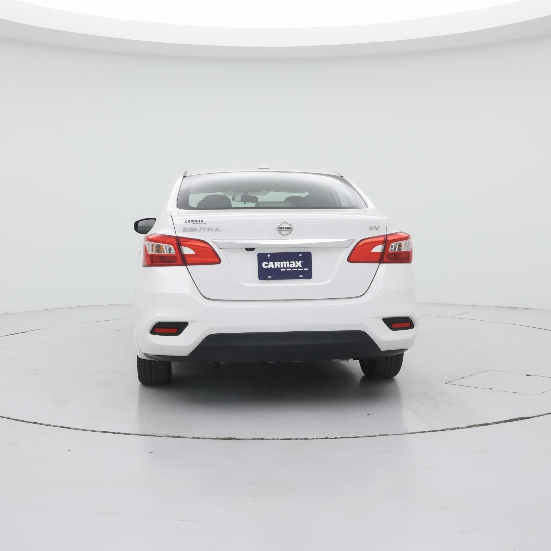 Thumbnail: 2017 Nissan Sentra - 6