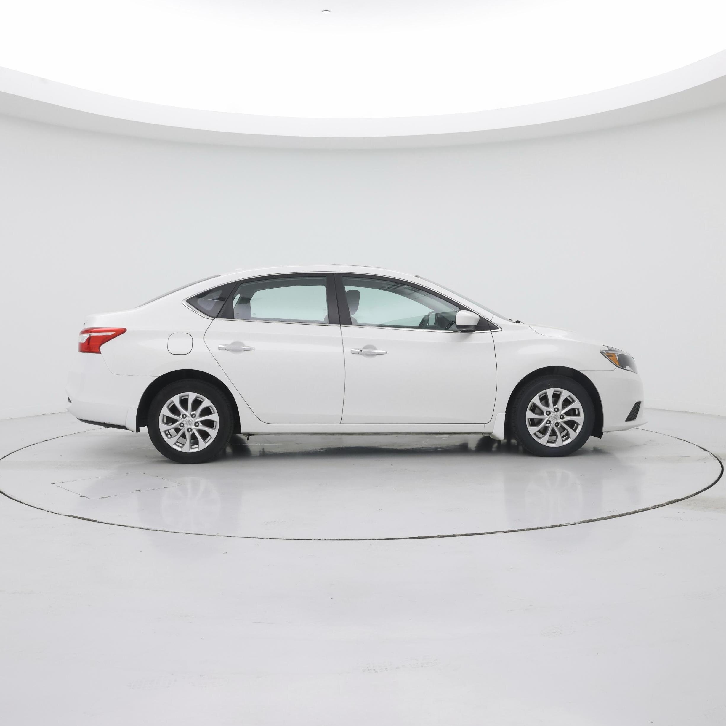Thumbnail: 2017 Nissan Sentra - 7