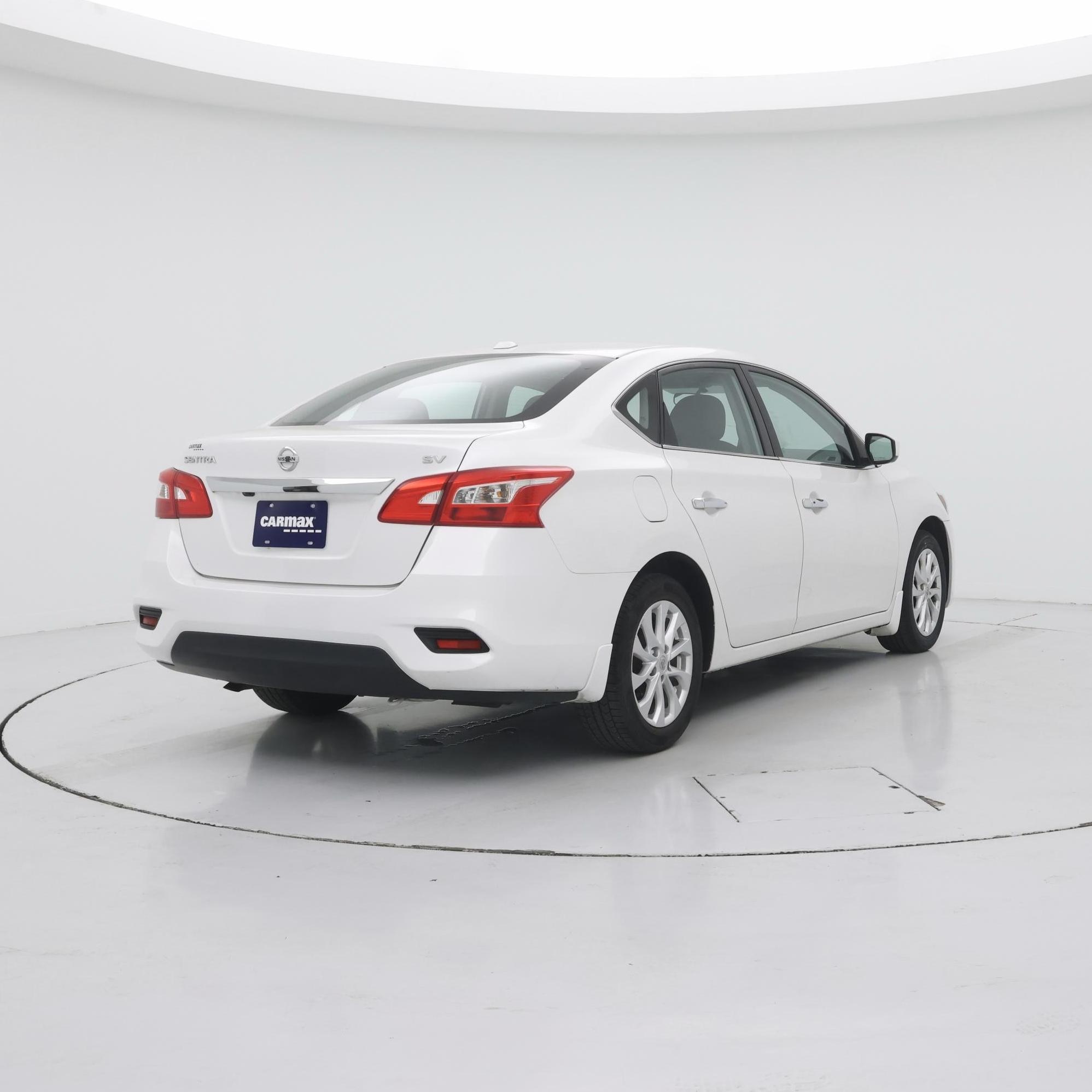 Thumbnail: 2017 Nissan Sentra - 8