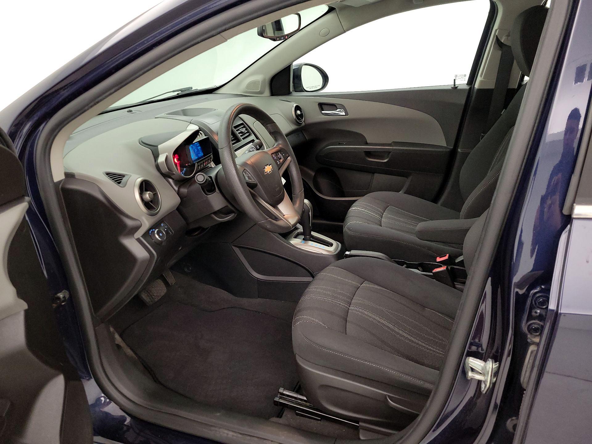 Thumbnail: 2016 Chevrolet Sonic - 11