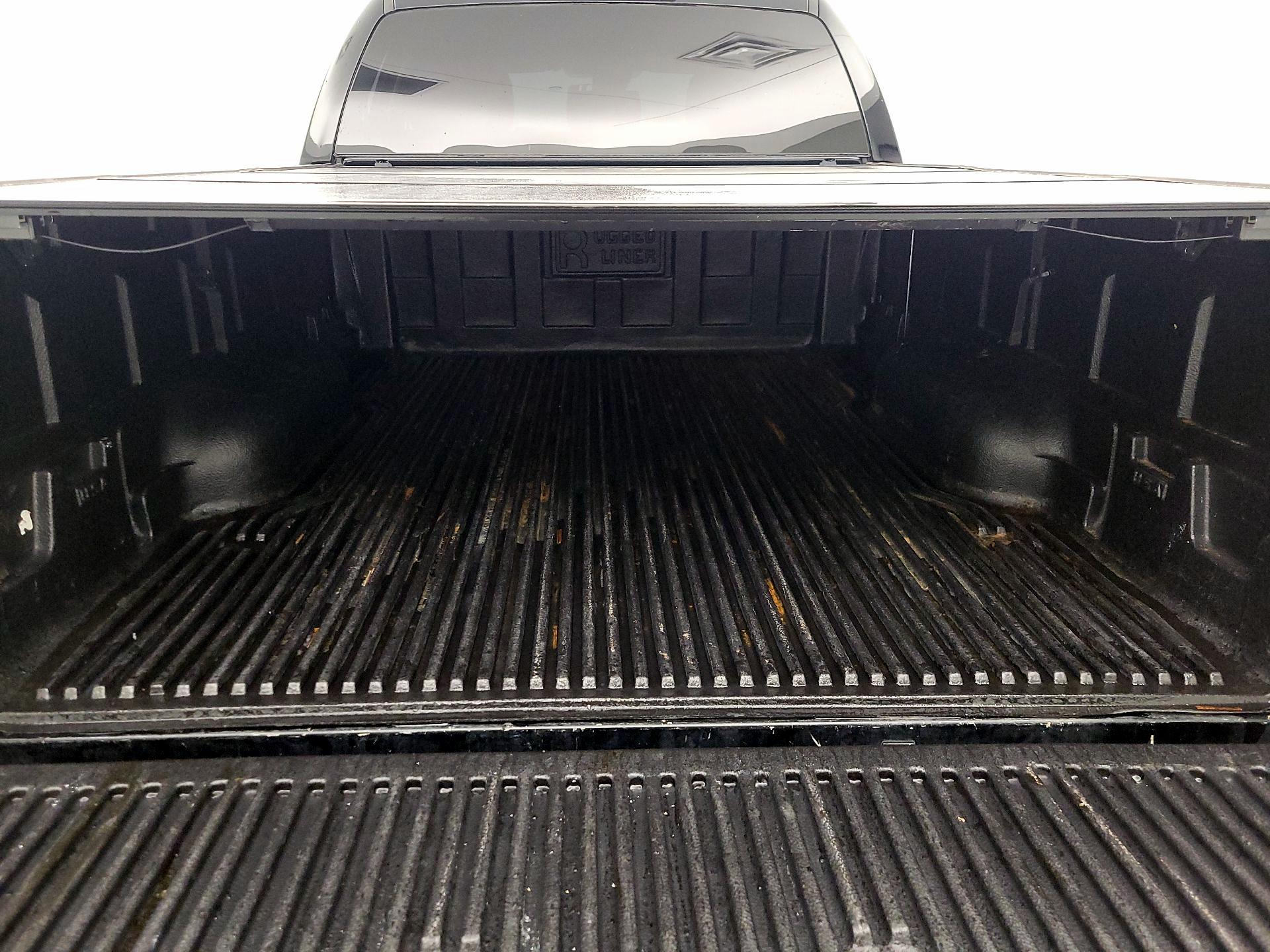 Thumbnail: 2019 Toyota Tundra - 20