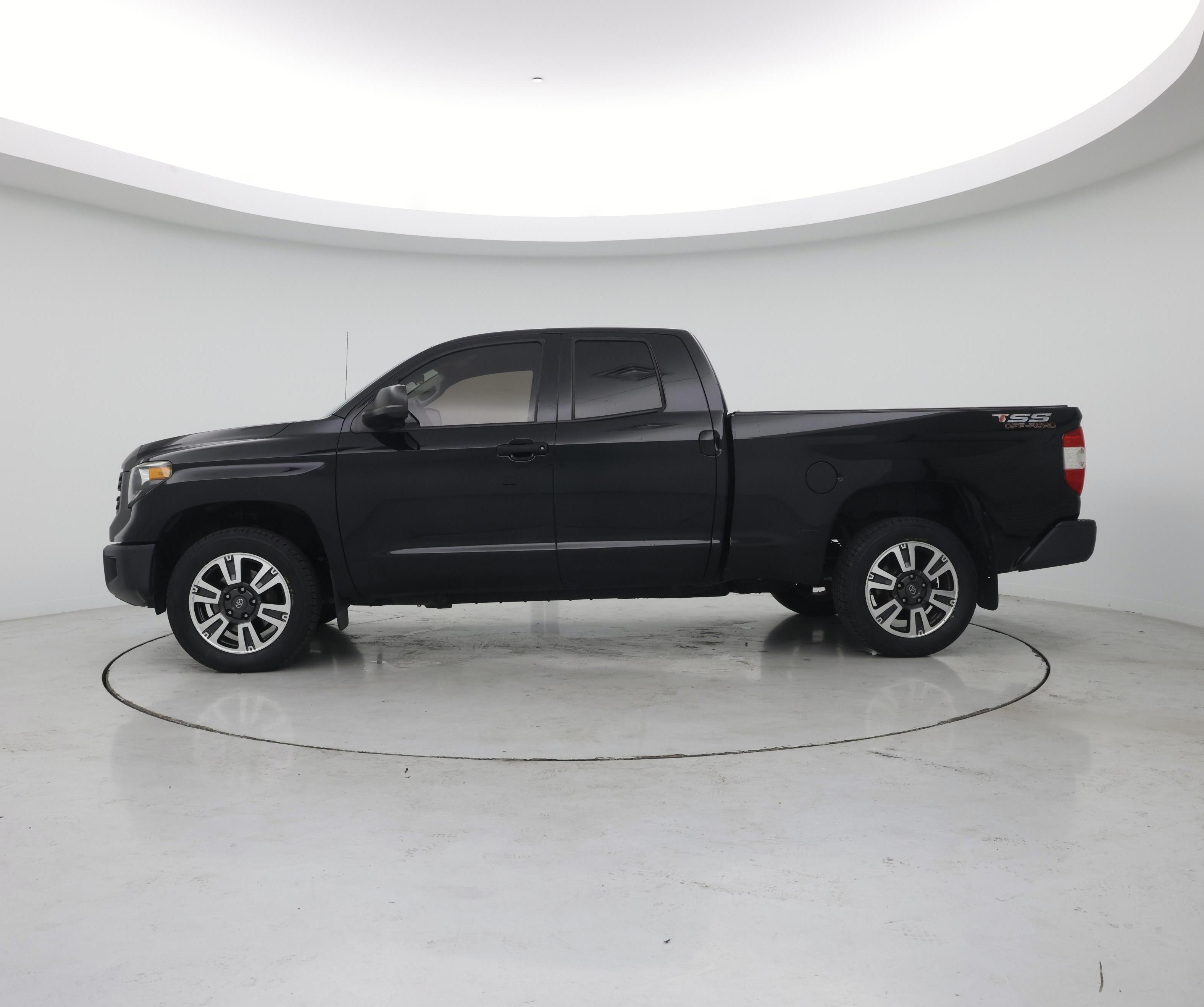 Thumbnail: 2019 Toyota Tundra - 3