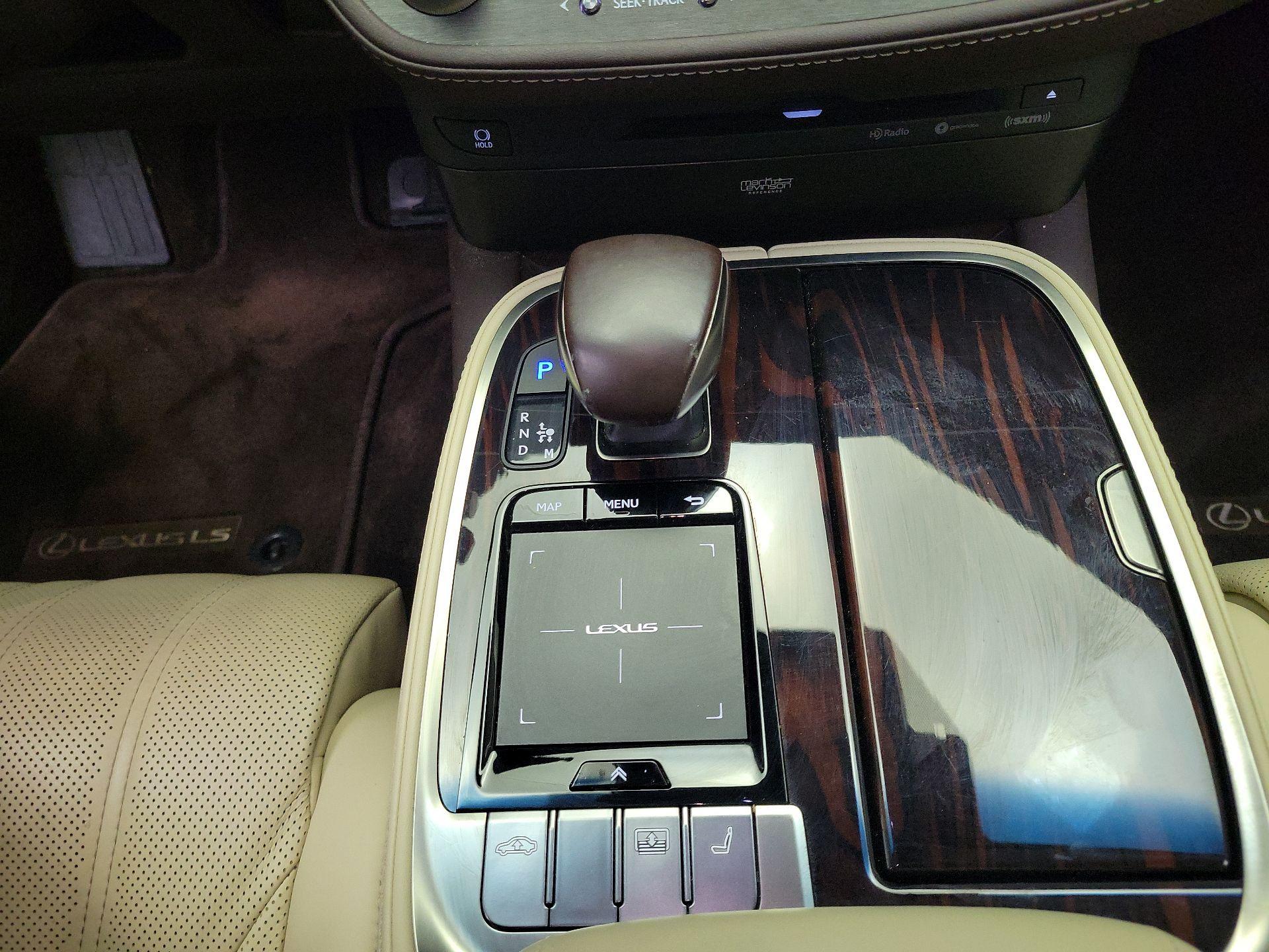 Thumbnail: 2018 Lexus LS - 18