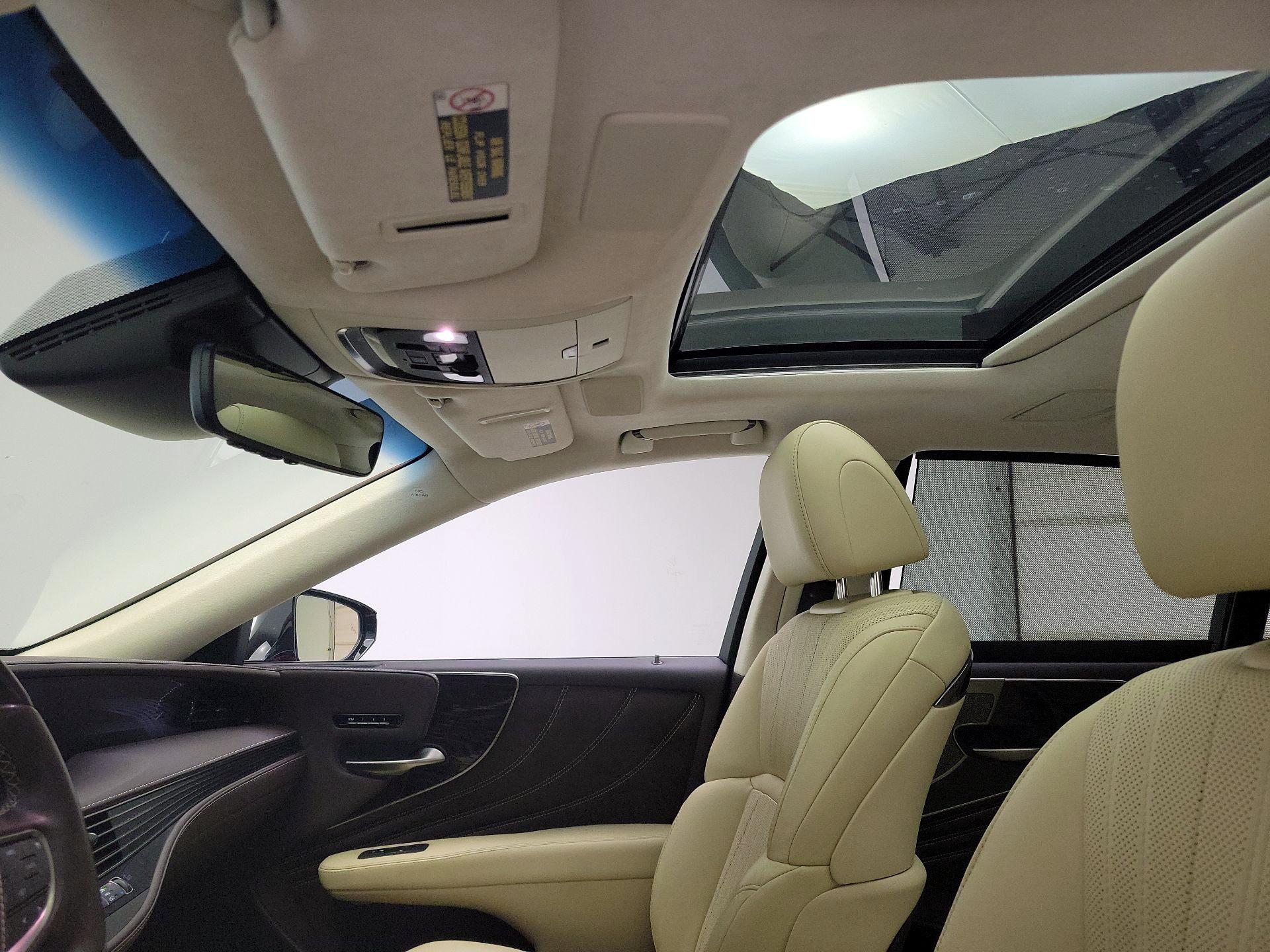 Thumbnail: 2018 Lexus LS - 20