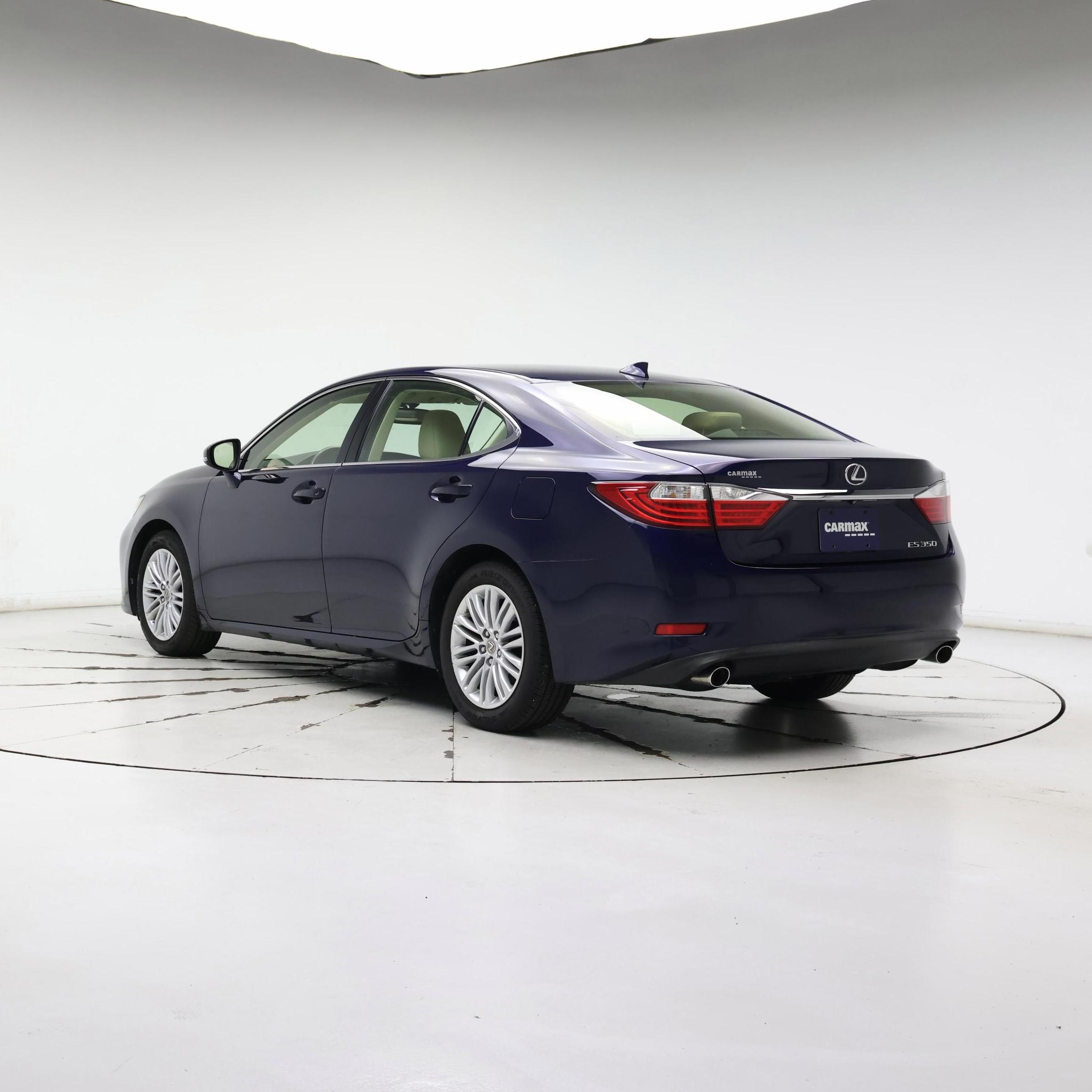 Thumbnail: 2015 Lexus ES - 2
