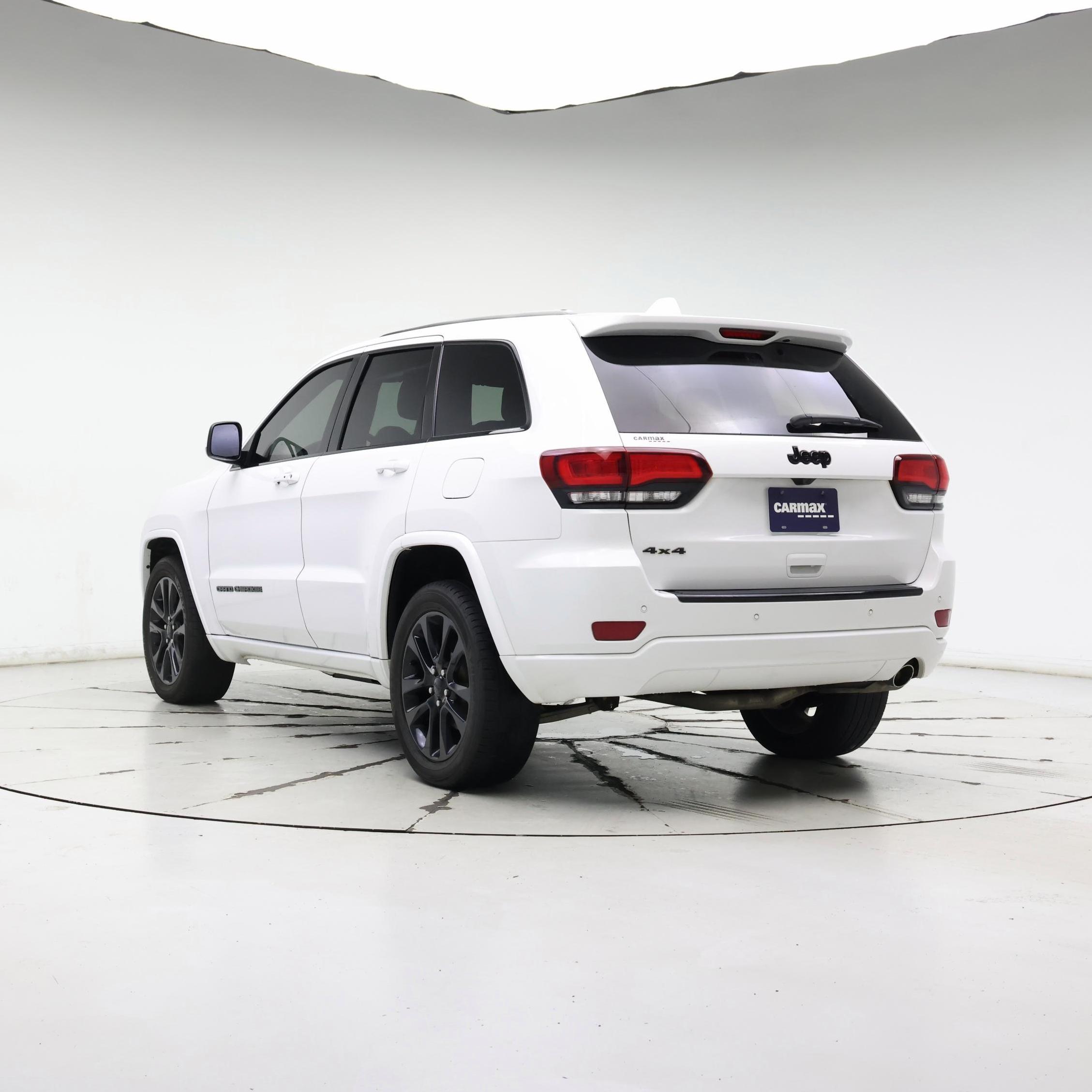 Thumbnail: 2018 Jeep Grand Cherokee - 2