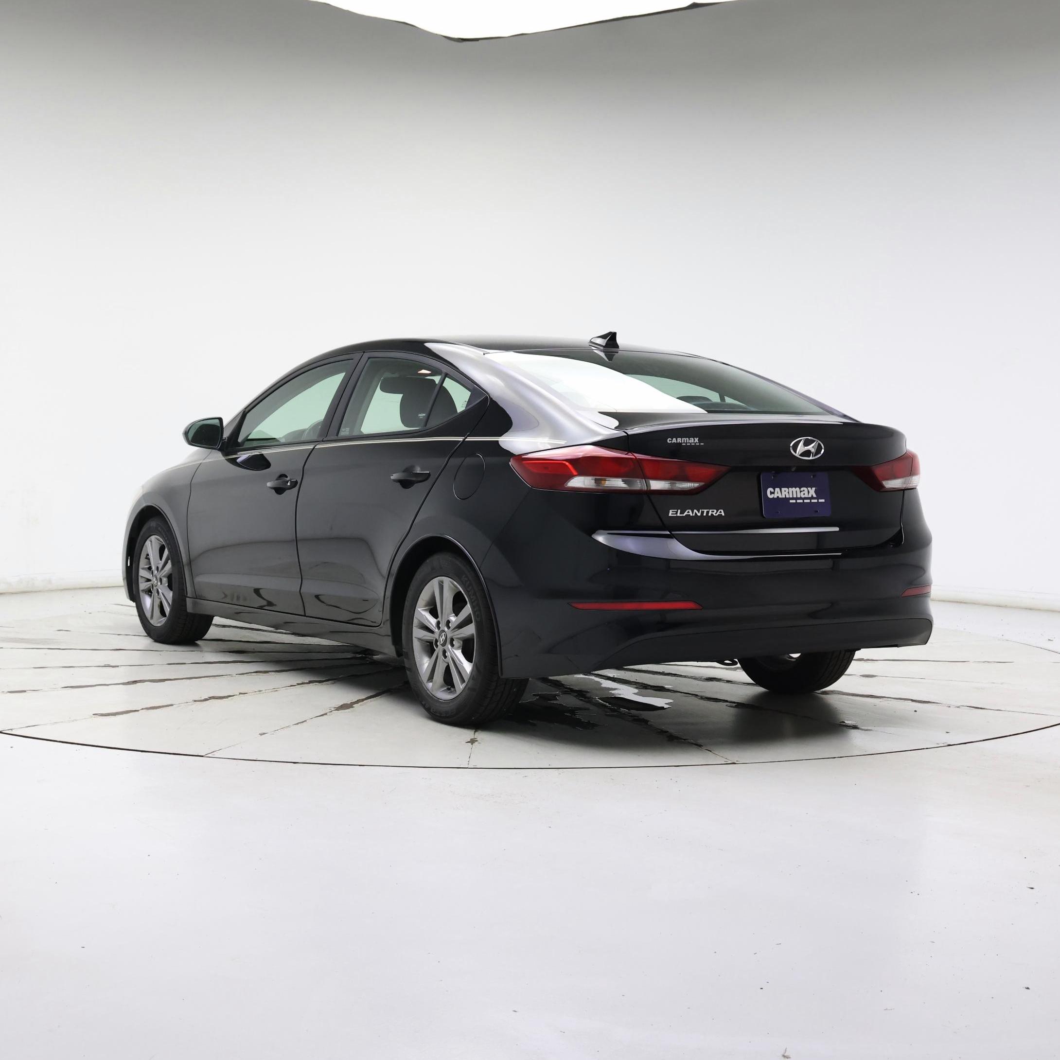 Thumbnail: 2017 Hyundai Elantra - 2