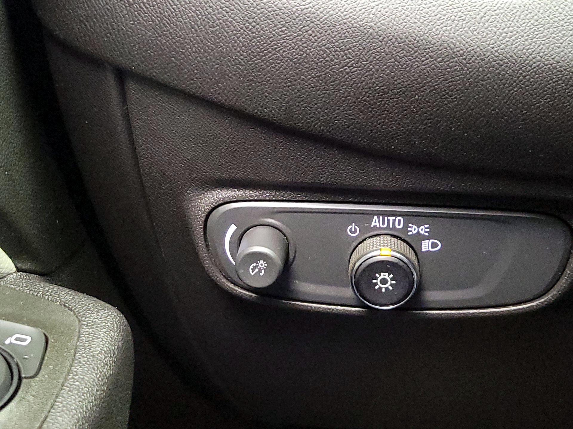 Thumbnail: 2021 Chevrolet Equinox - 13