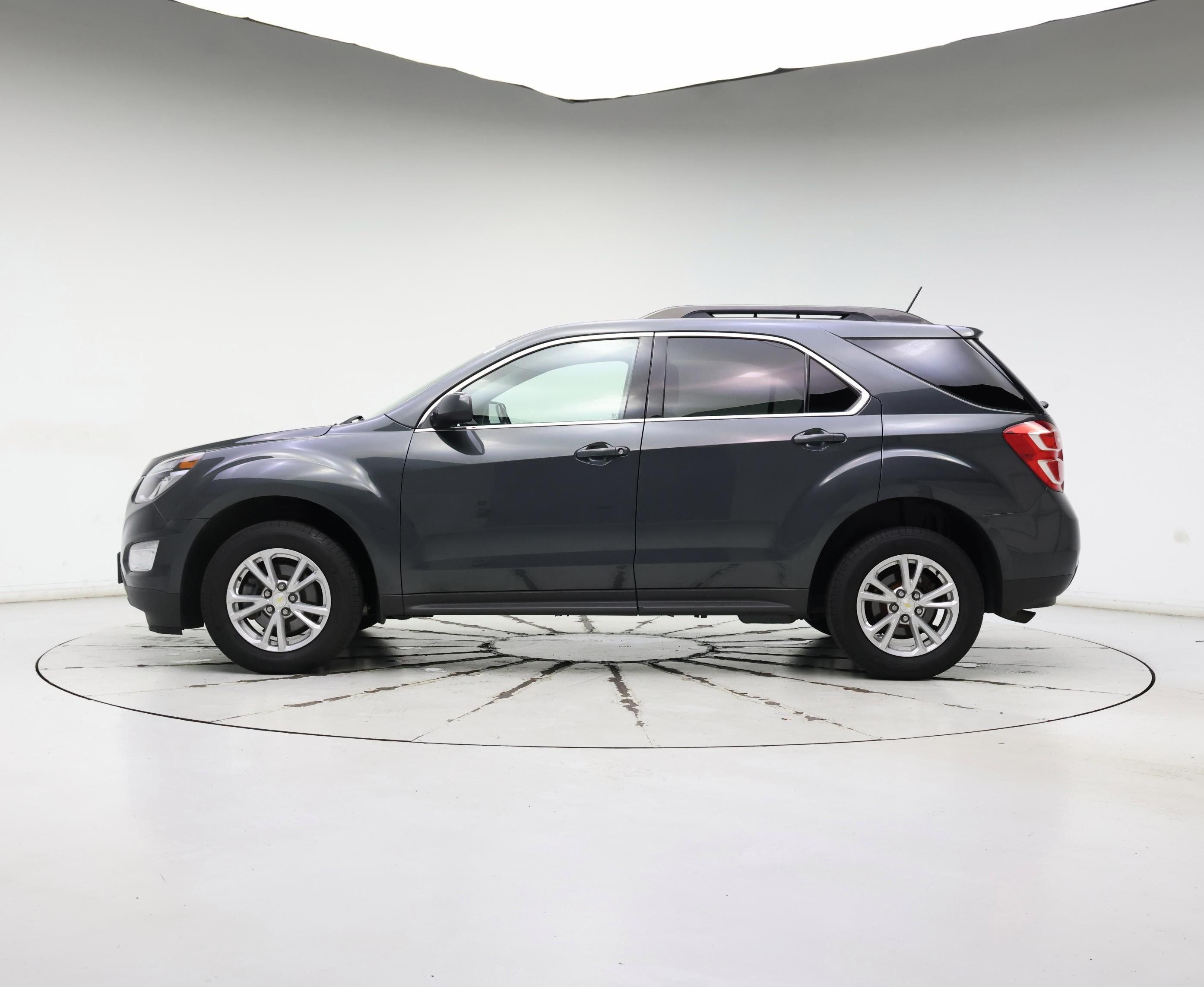 Thumbnail: 2017 Chevrolet Equinox - 3