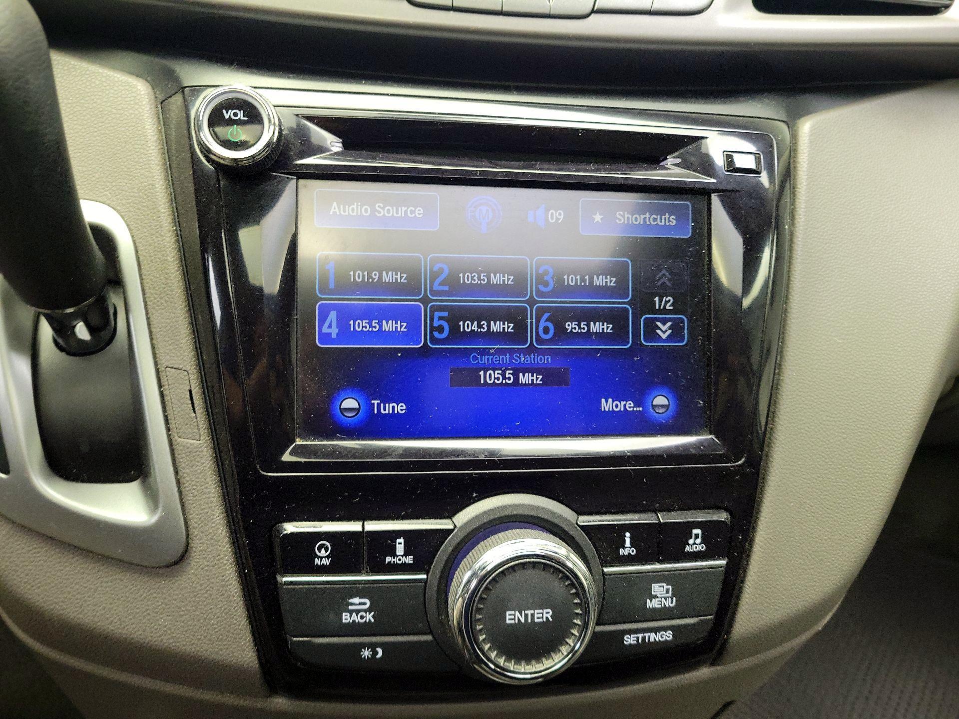 Thumbnail: 2015 Honda Odyssey - 16