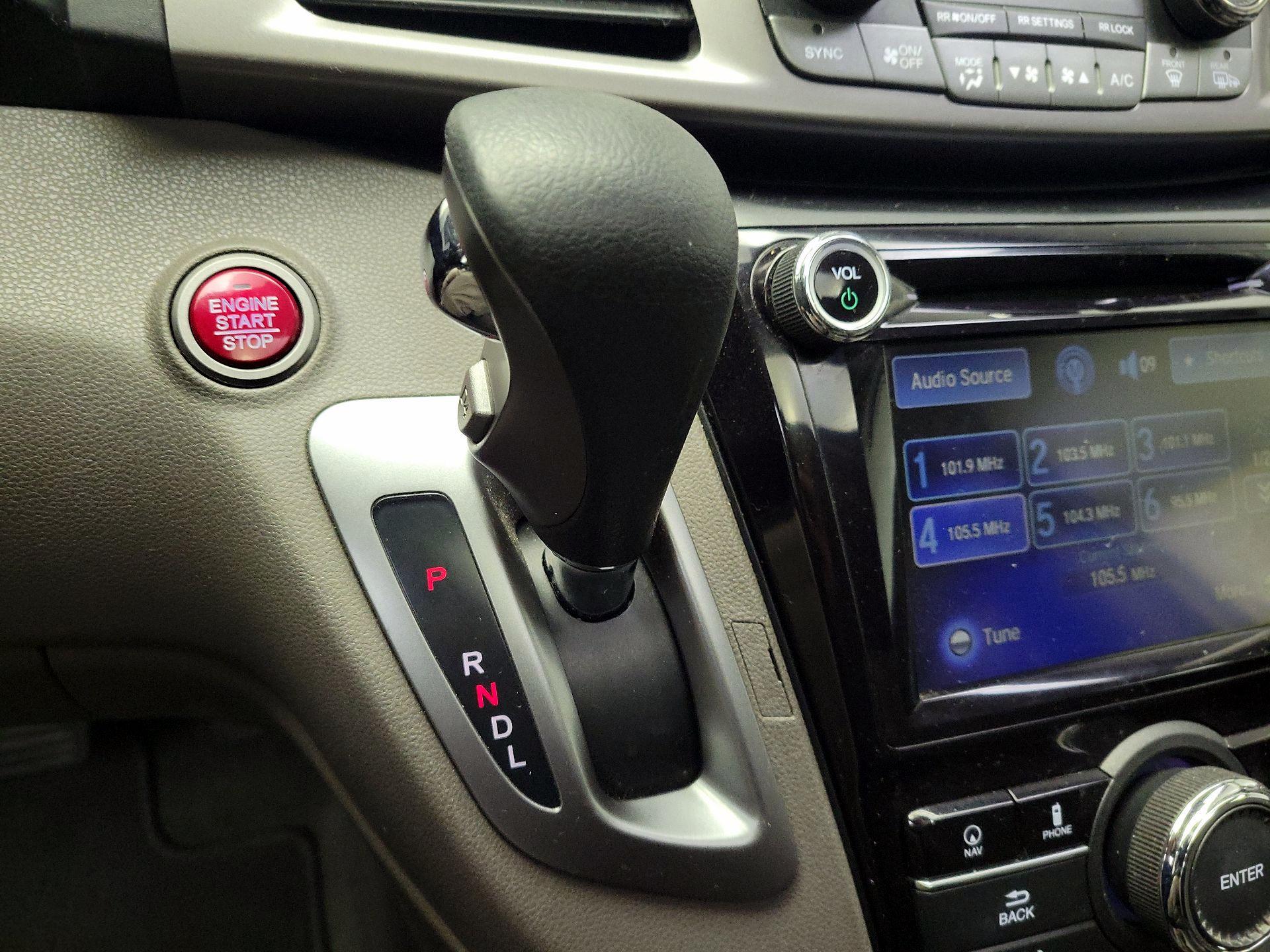 Thumbnail: 2015 Honda Odyssey - 18