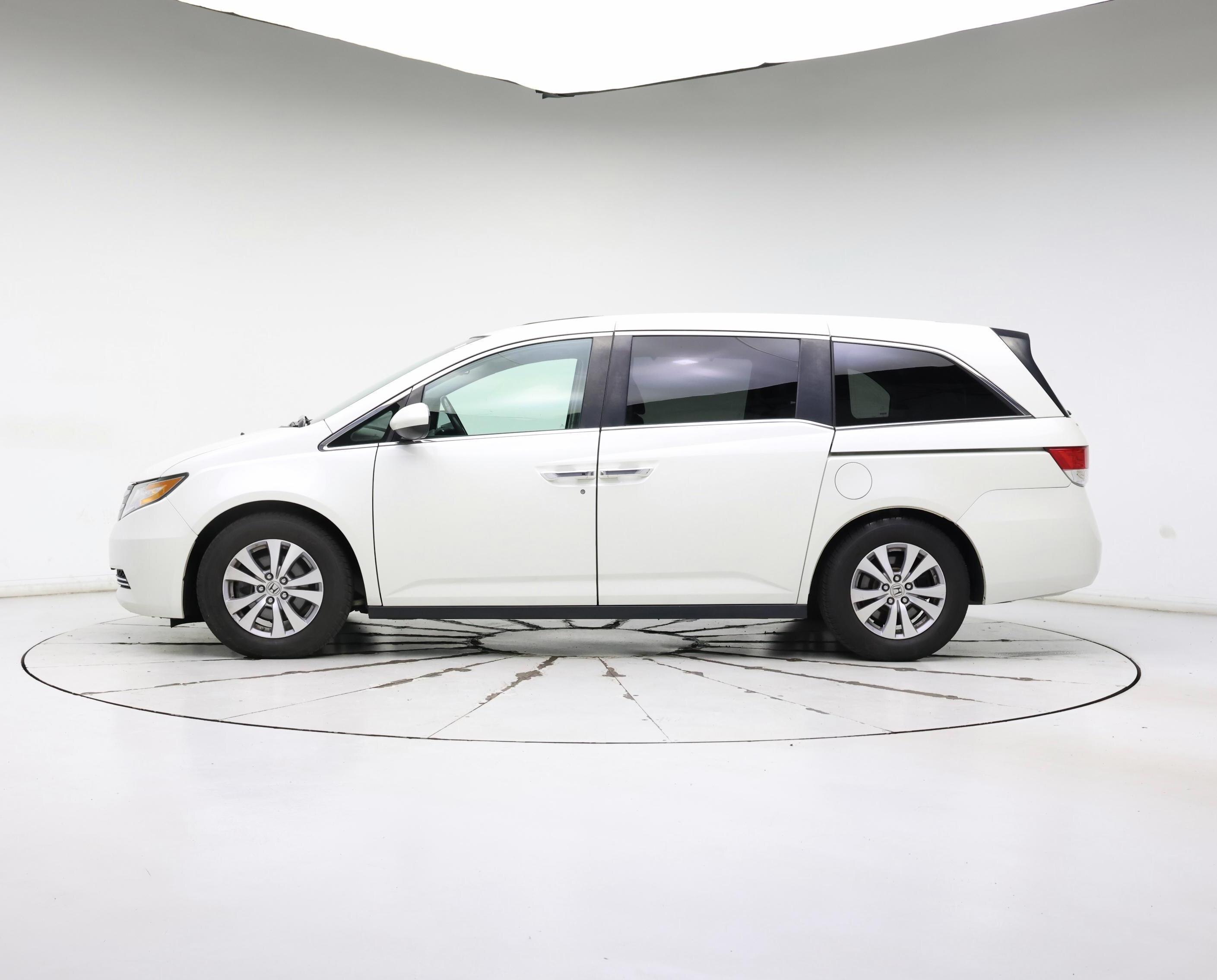 Thumbnail: 2015 Honda Odyssey - 3