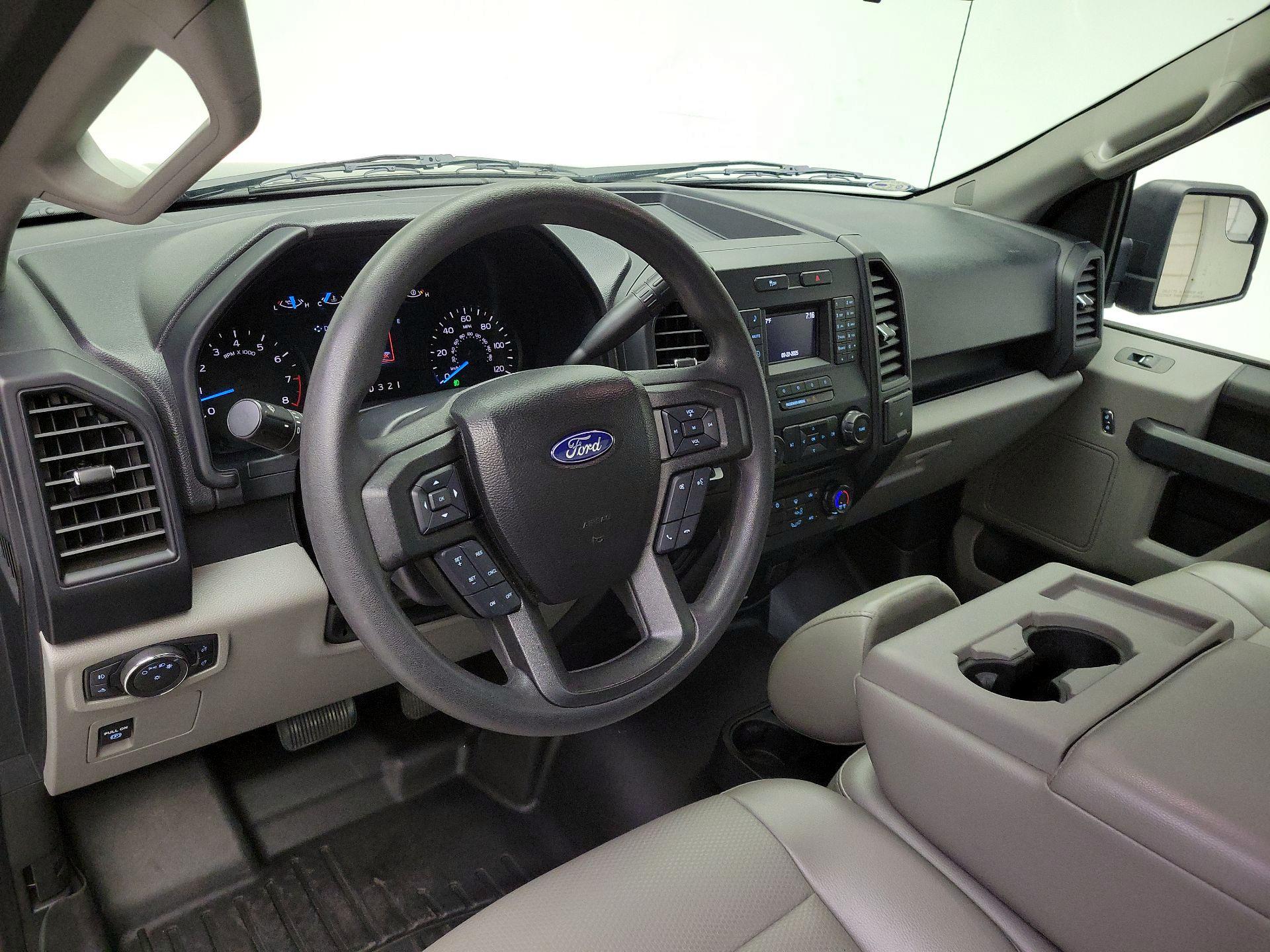 Thumbnail: 2017 Ford F-150 - 9