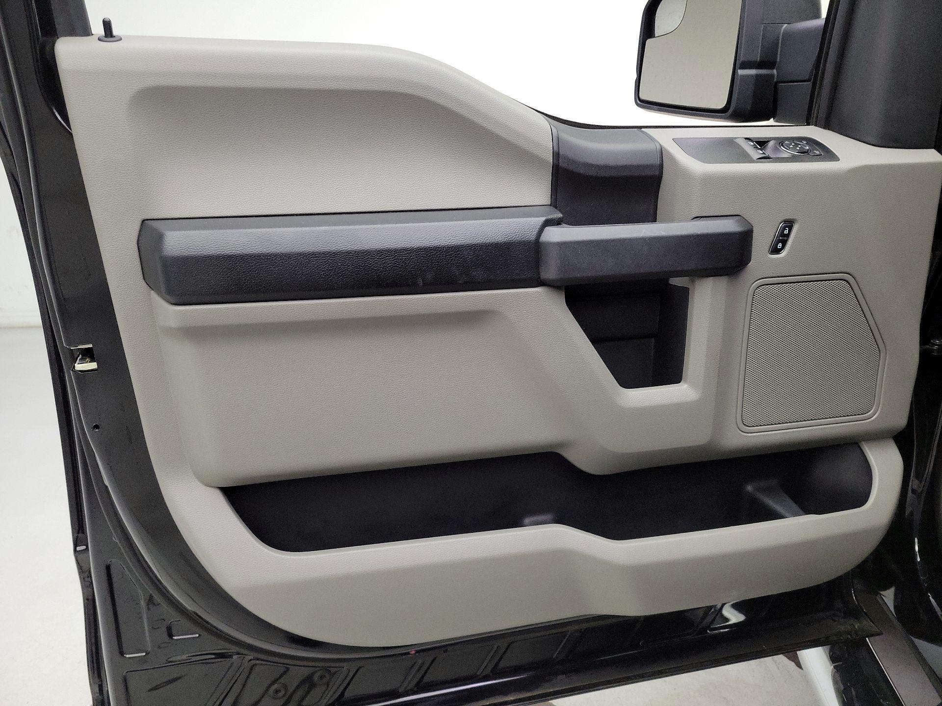 Thumbnail: 2017 Ford F-150 - 12