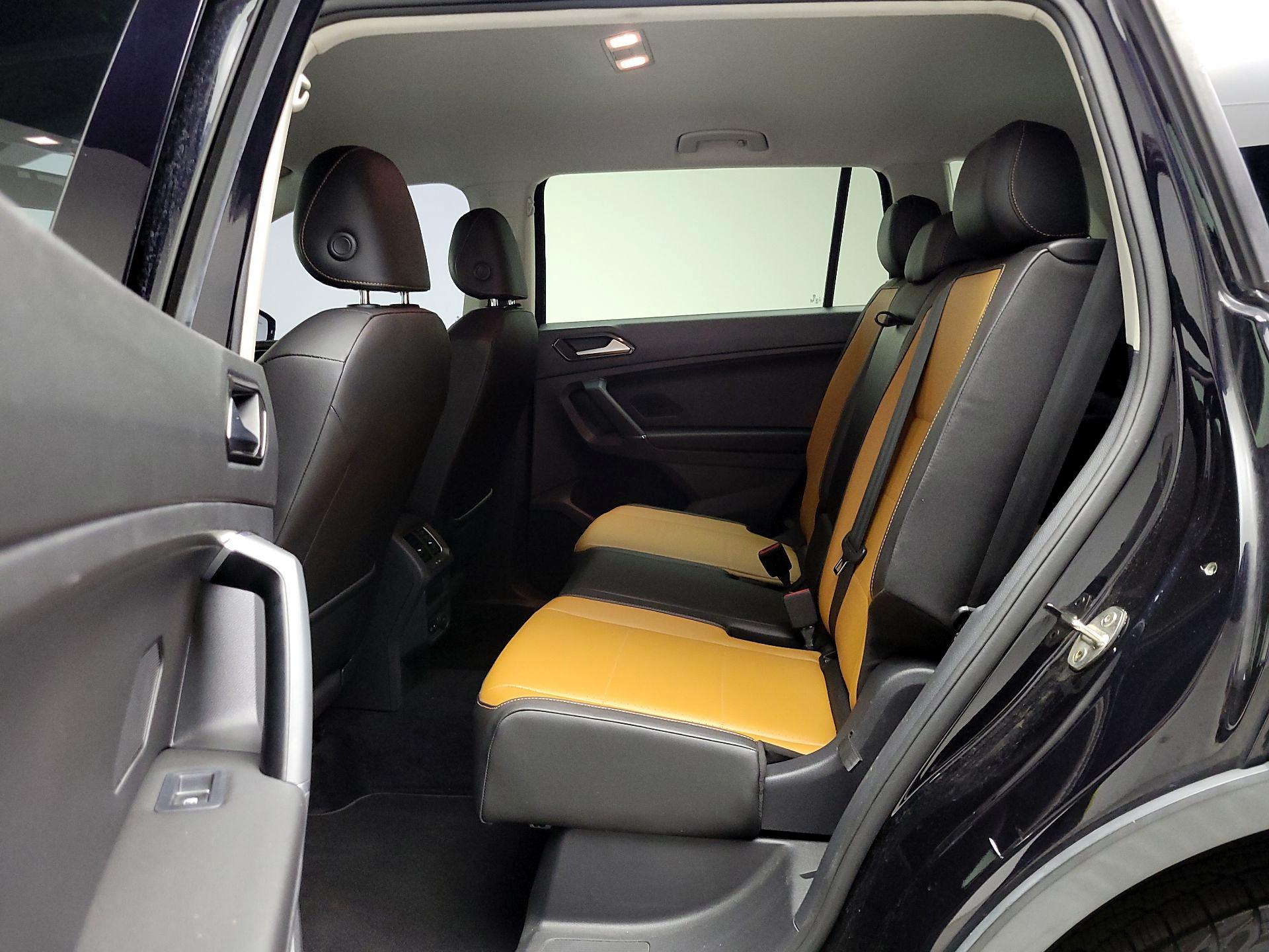 Thumbnail: 2018 Volkswagen Tiguan - 19