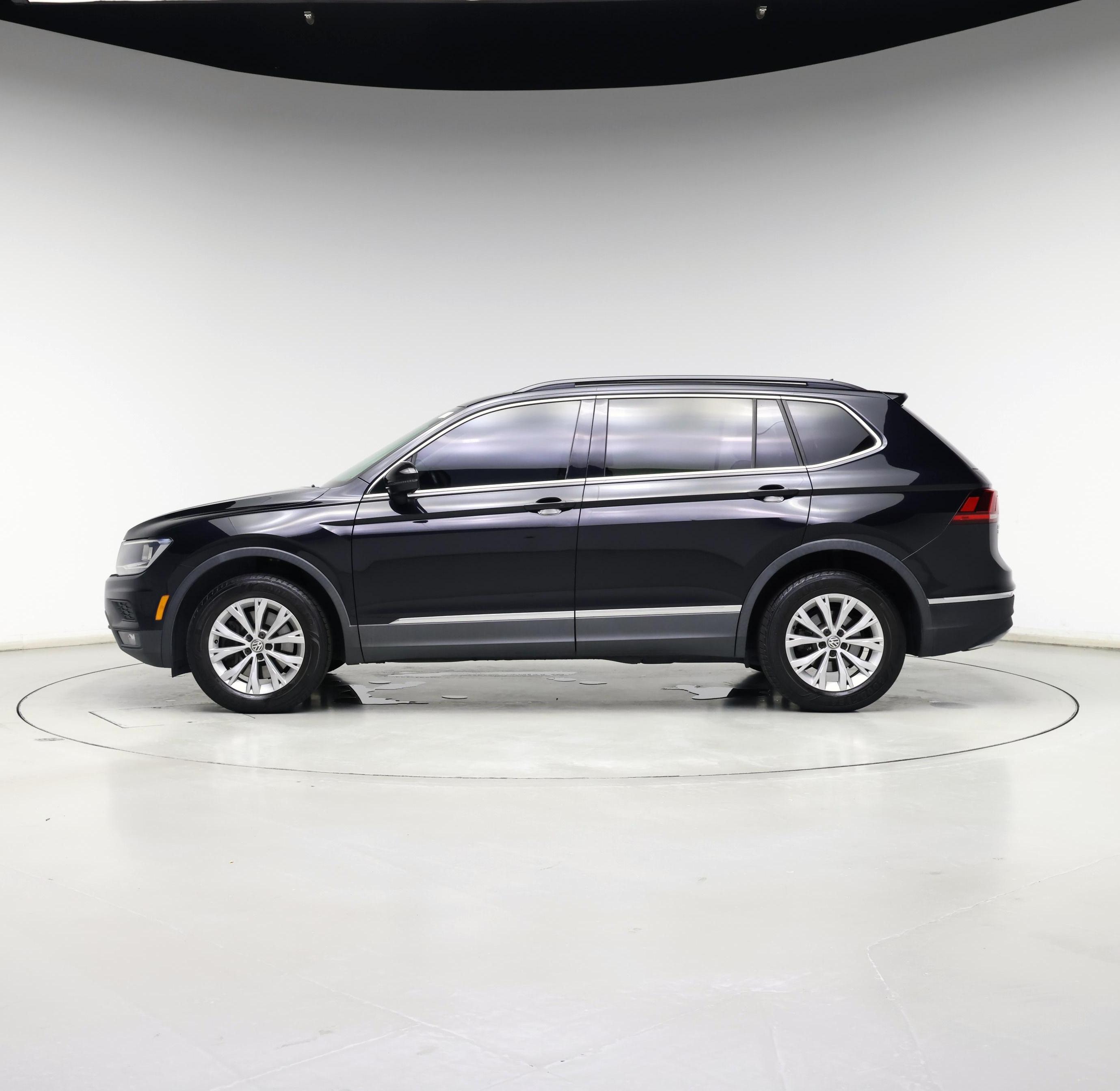 Thumbnail: 2018 Volkswagen Tiguan - 3