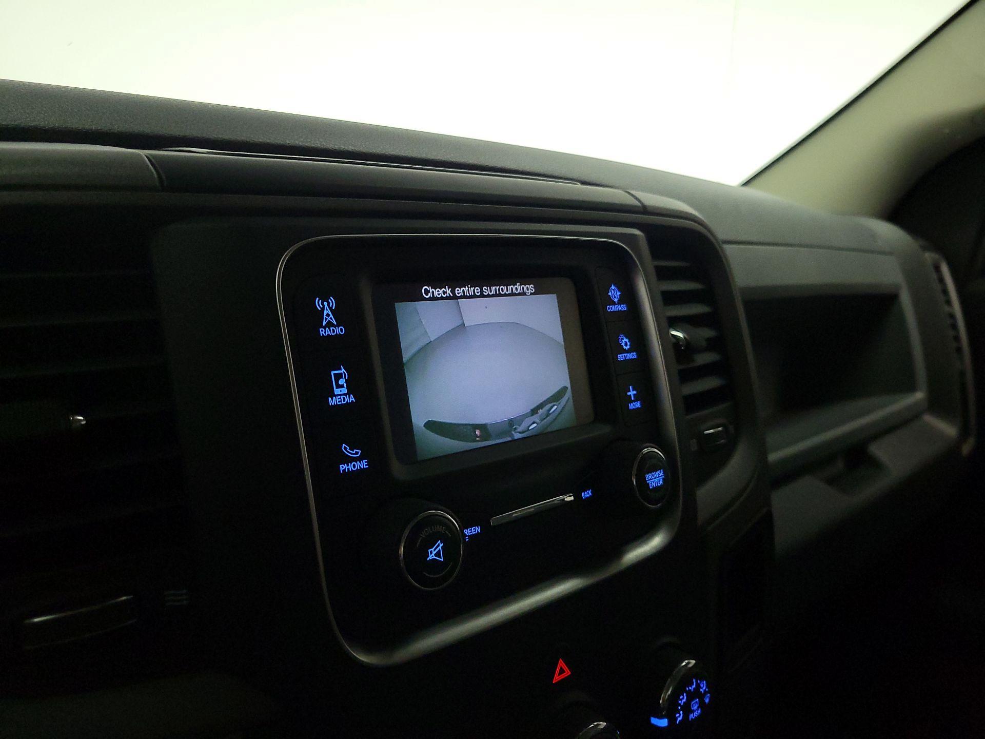 Thumbnail: 2019 RAM 1500 Classic - 14