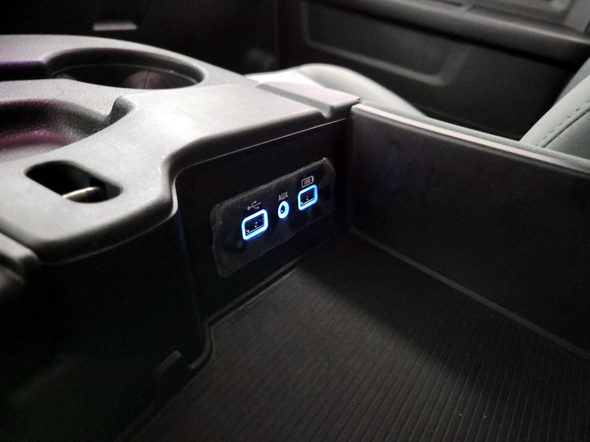 Thumbnail: 2019 RAM 1500 Classic - 18