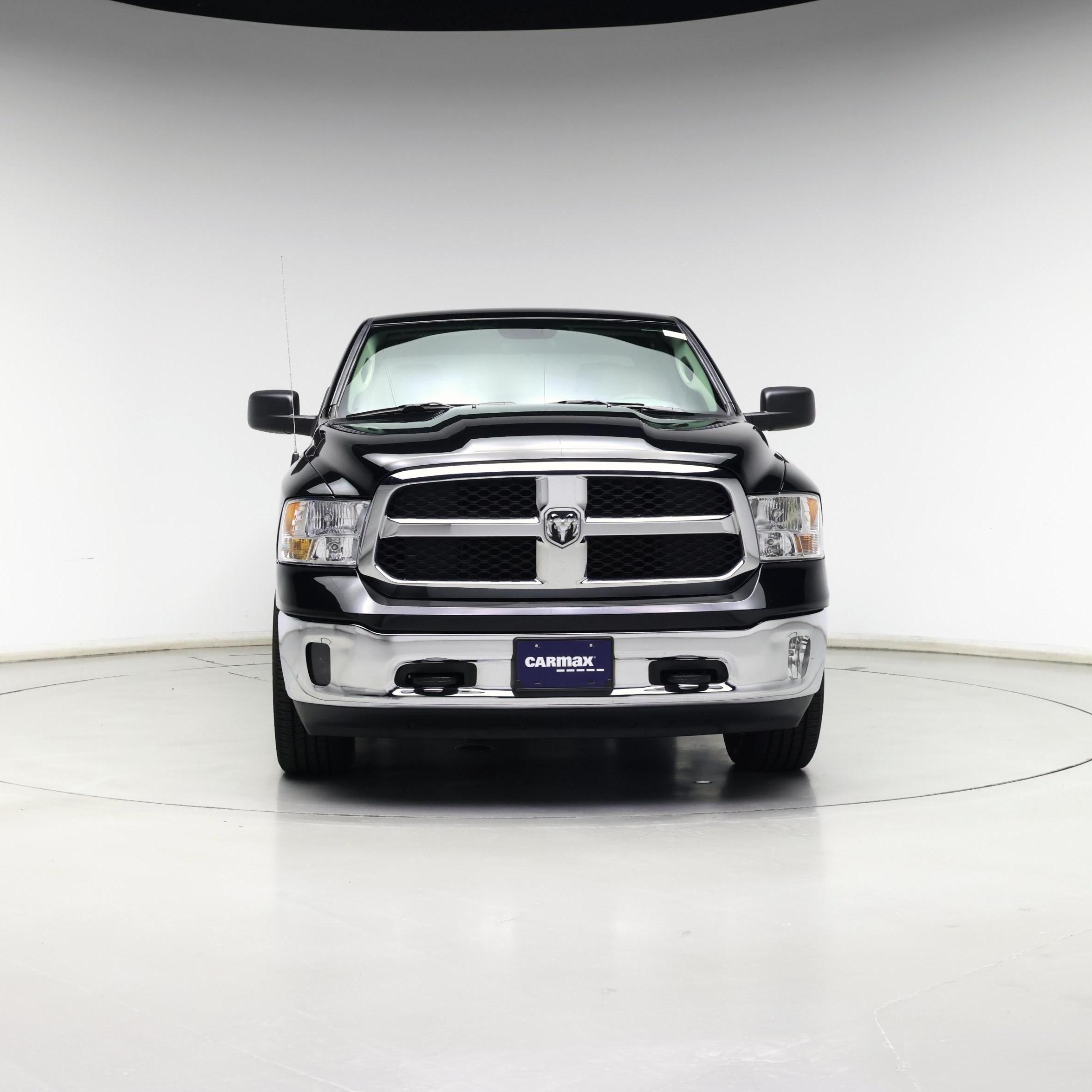 Thumbnail: 2019 RAM 1500 Classic - 5