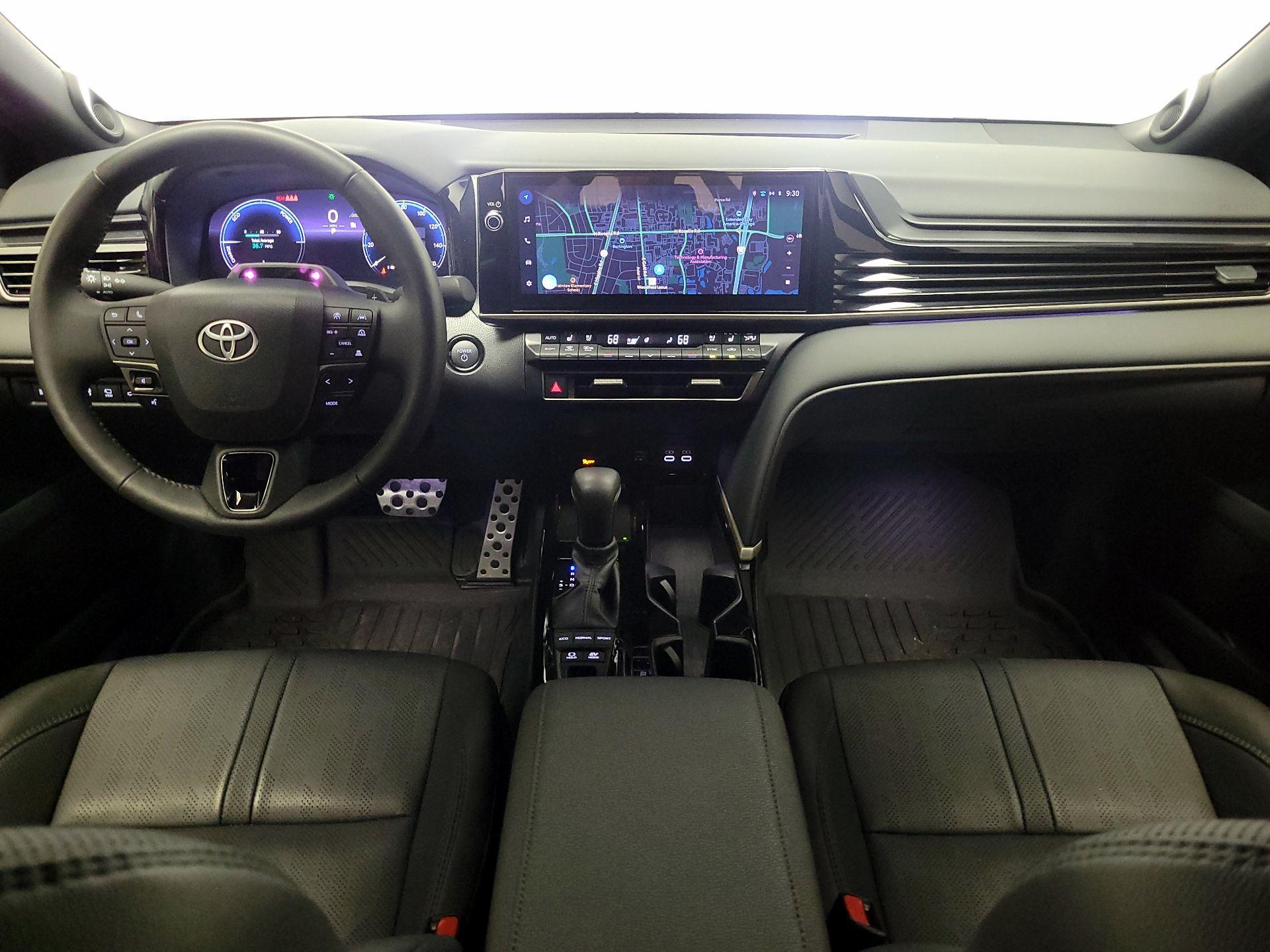 Thumbnail: 2025 Toyota Camry - 9