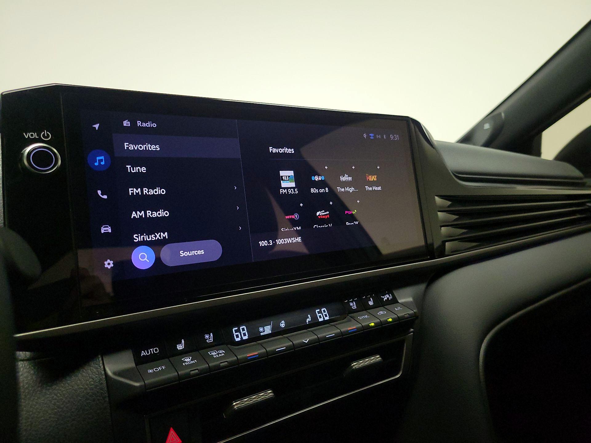 Thumbnail: 2025 Toyota Camry - 16