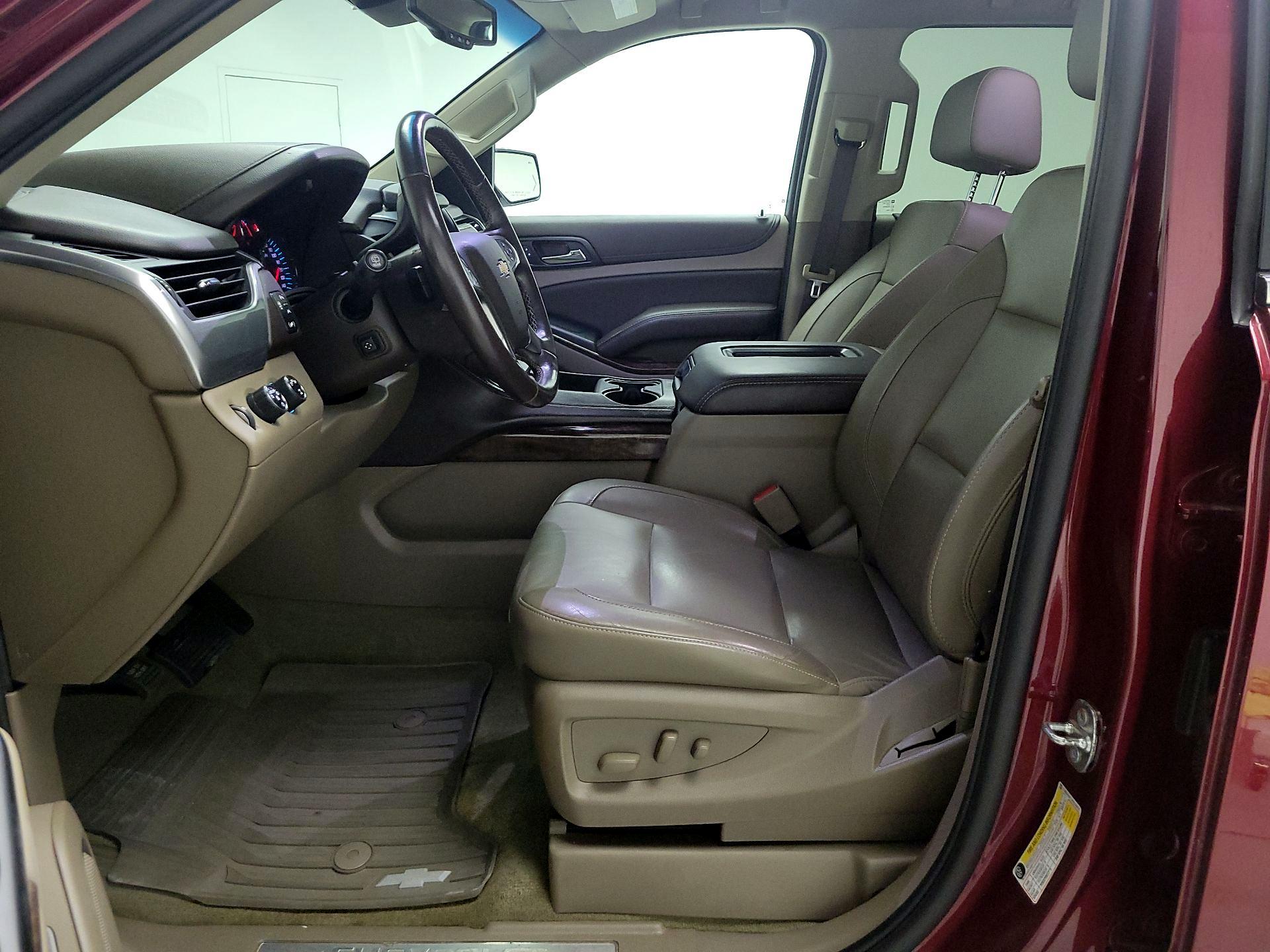 Thumbnail: 2019 Chevrolet Suburban - 11