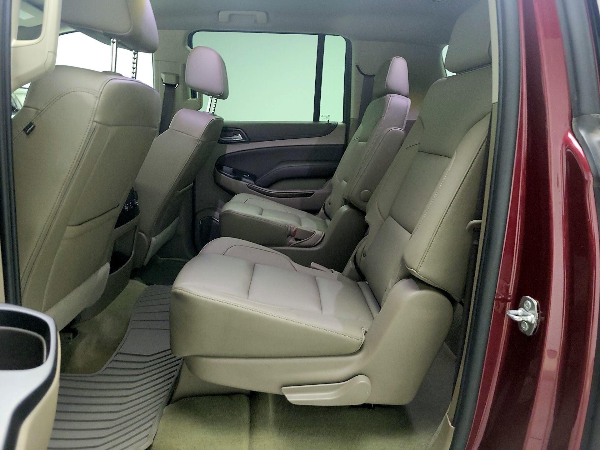 Thumbnail: 2019 Chevrolet Suburban - 19