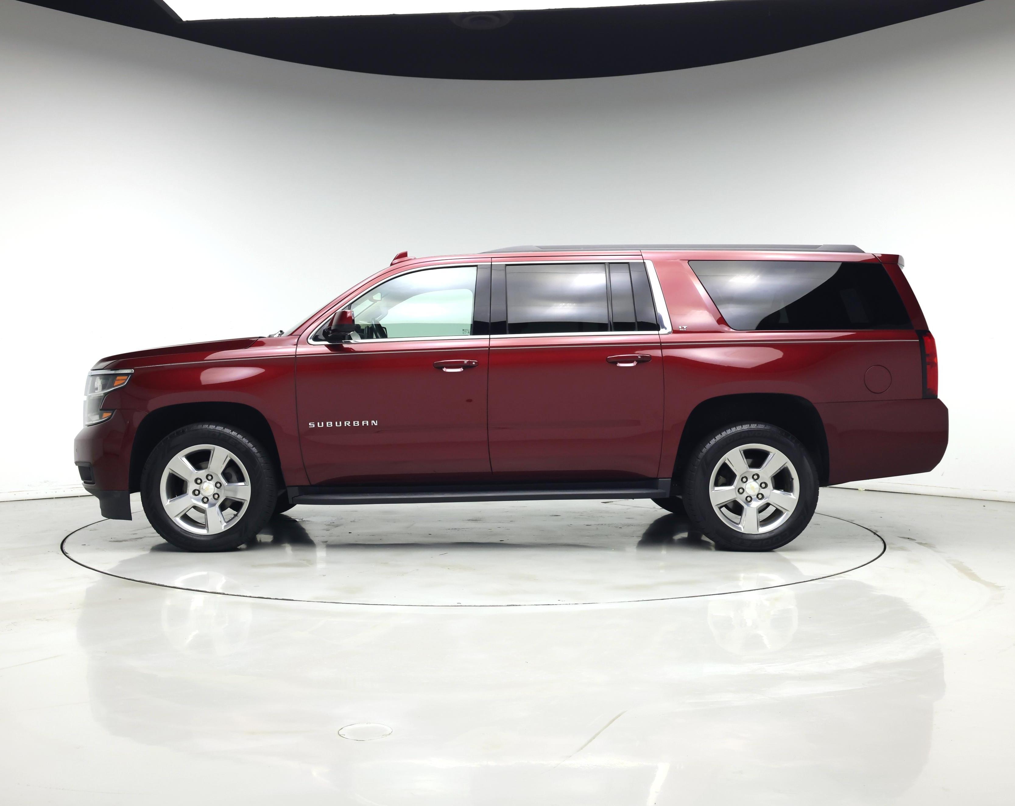 Thumbnail: 2019 Chevrolet Suburban - 3