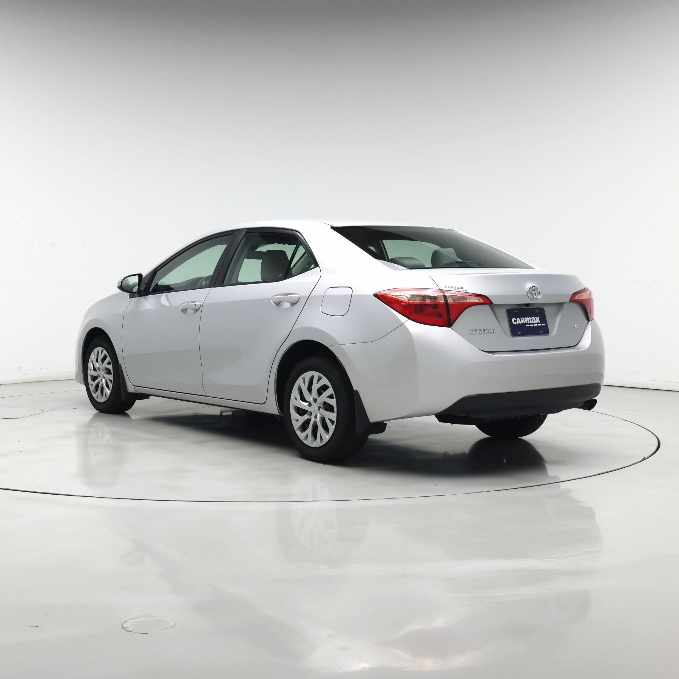 Thumbnail: 2017 Toyota Corolla - 2