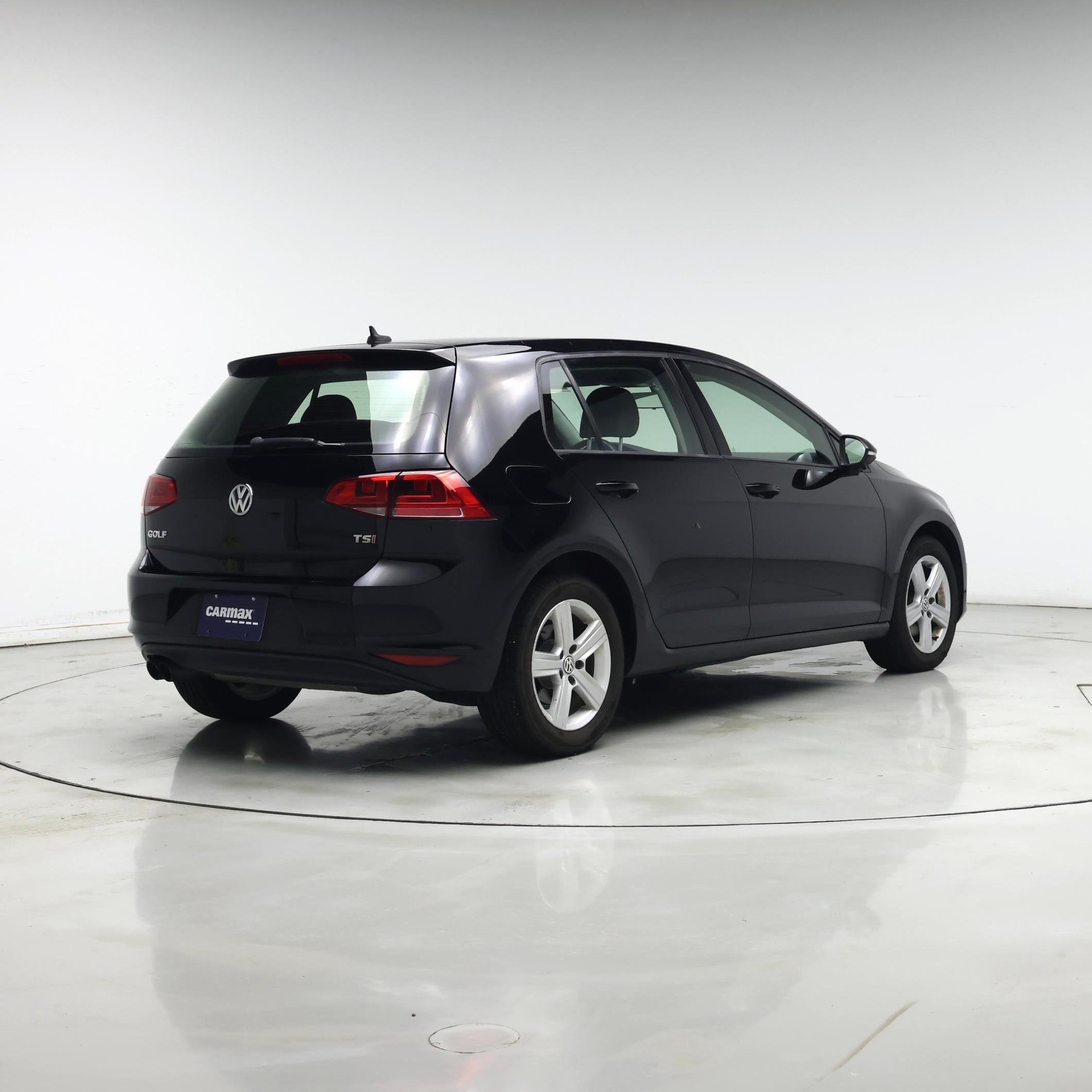 Thumbnail: 2017 Volkswagen Golf - 8