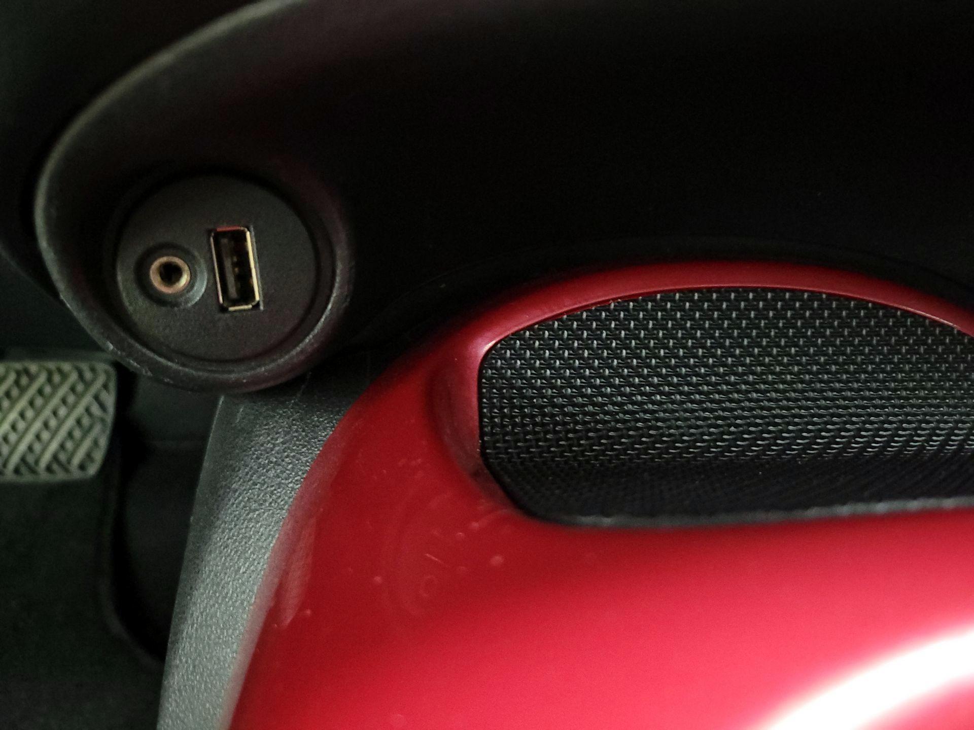 Thumbnail: 2015 Nissan Juke - 18