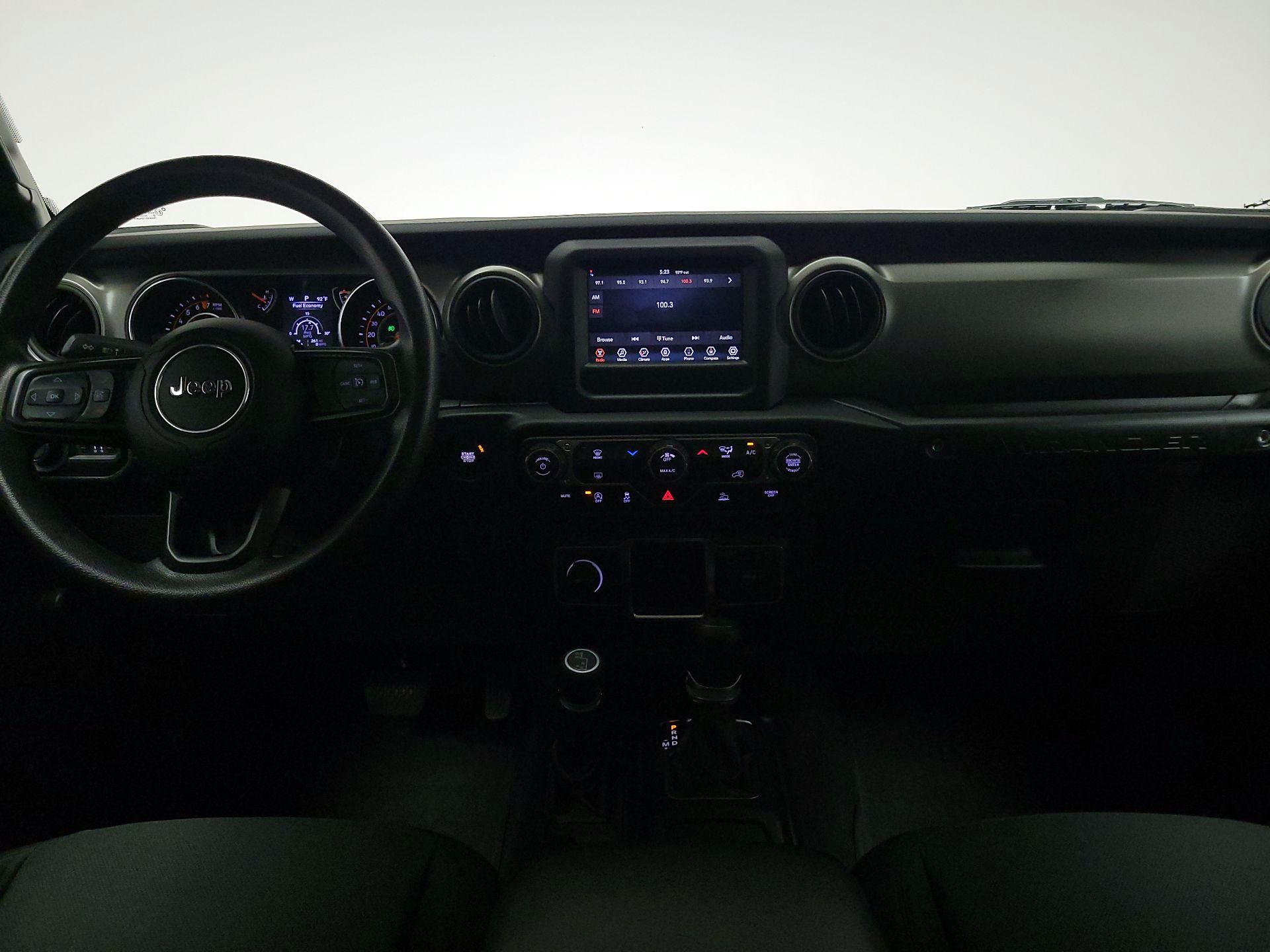 Thumbnail: 2022 Jeep Wrangler - 9