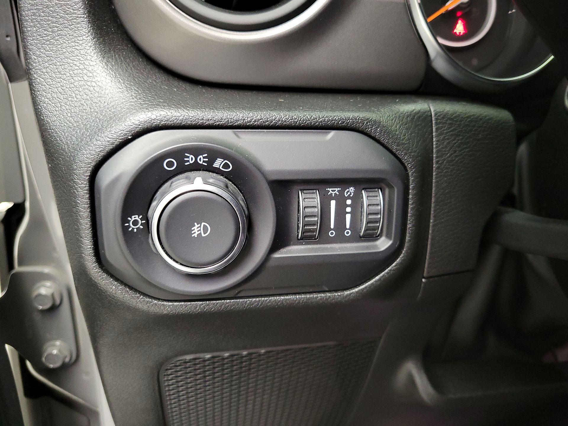 Thumbnail: 2022 Jeep Wrangler - 13